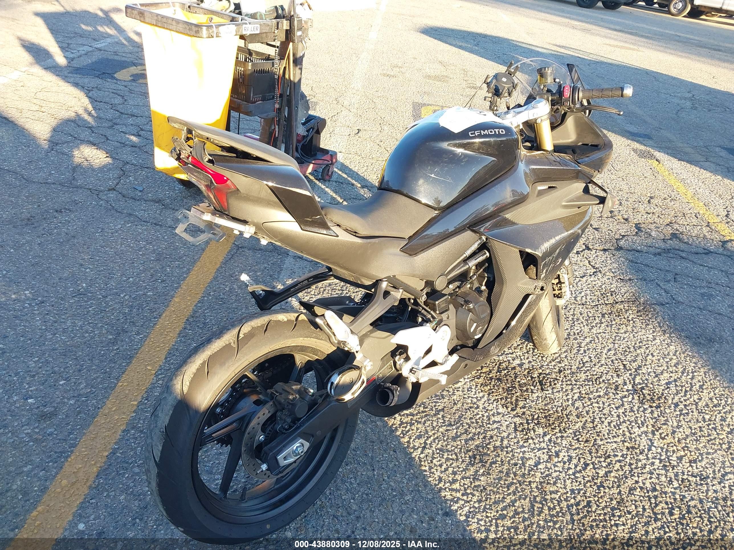 CF MOTO image 4