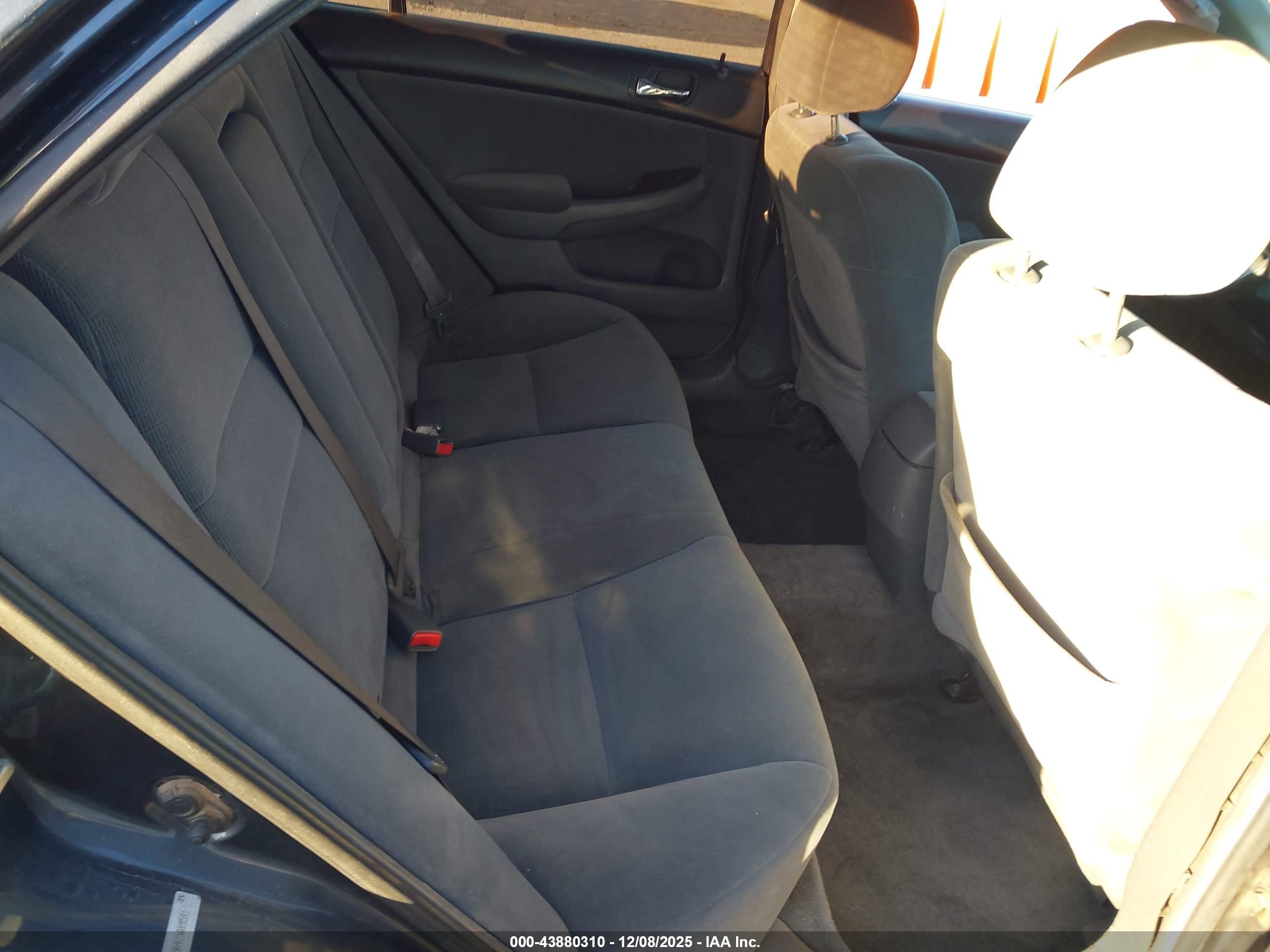 HONDA ACCORD image 8