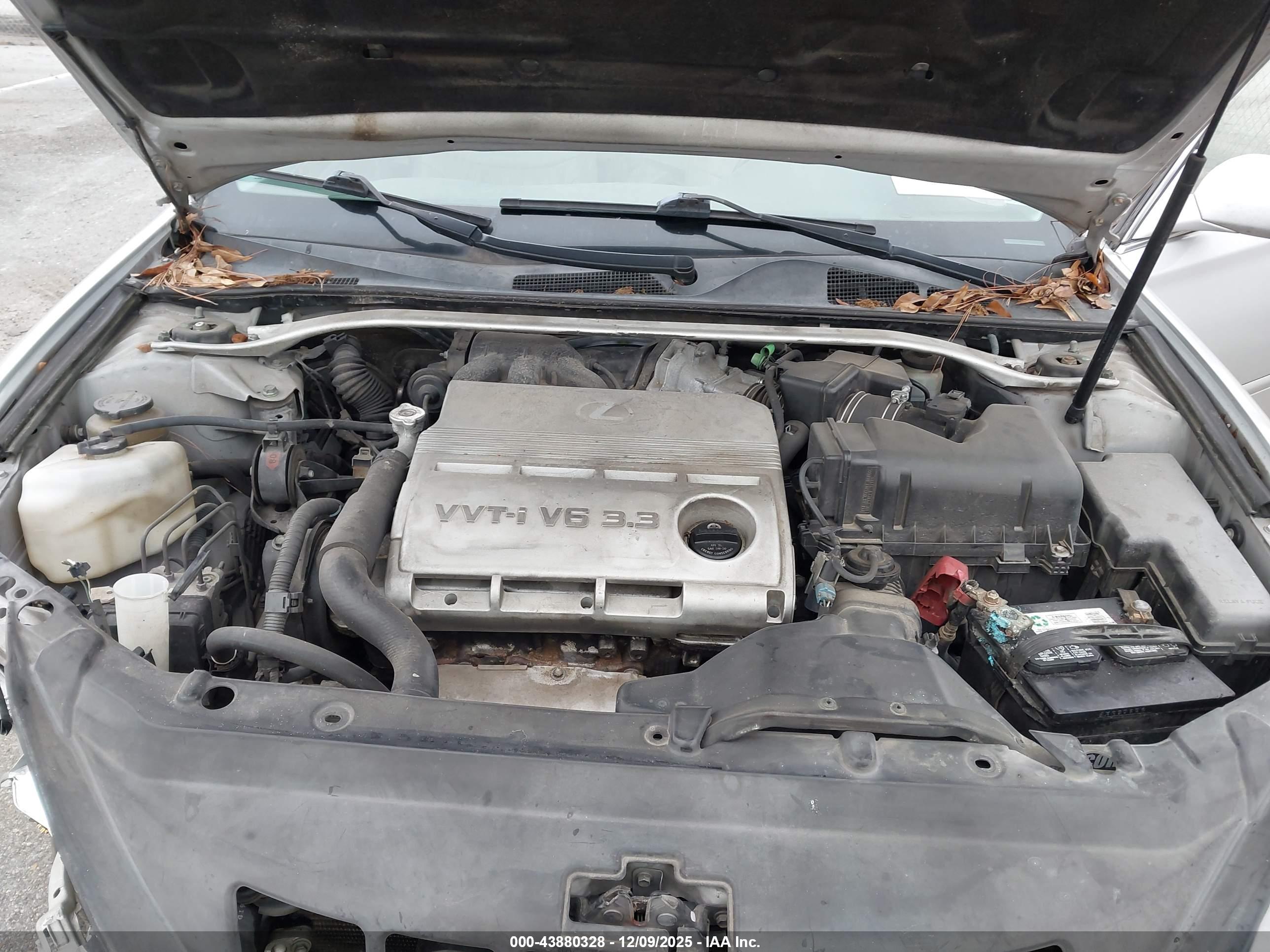 LEXUS ES image 10