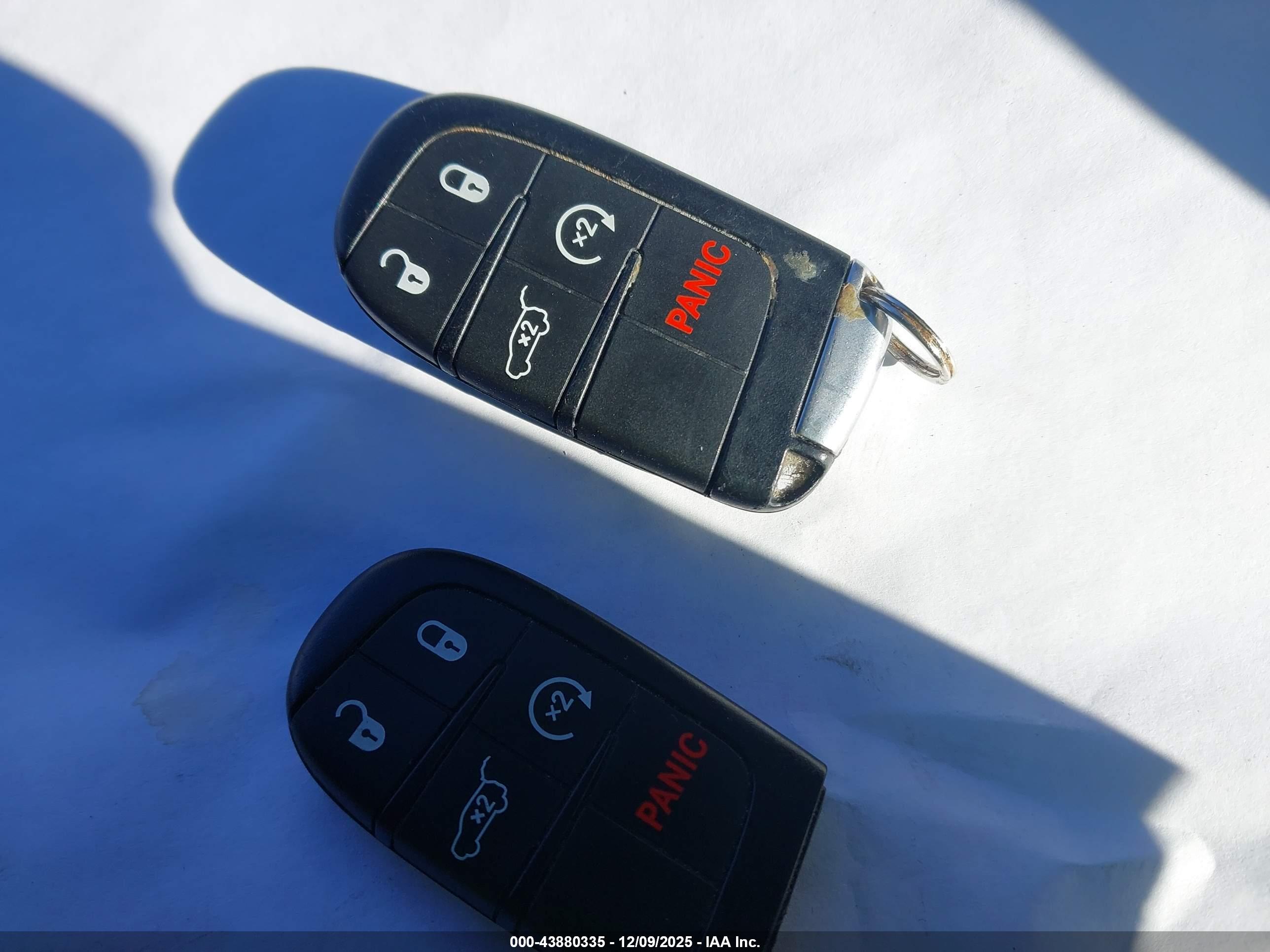 JEEP GRAND image 11