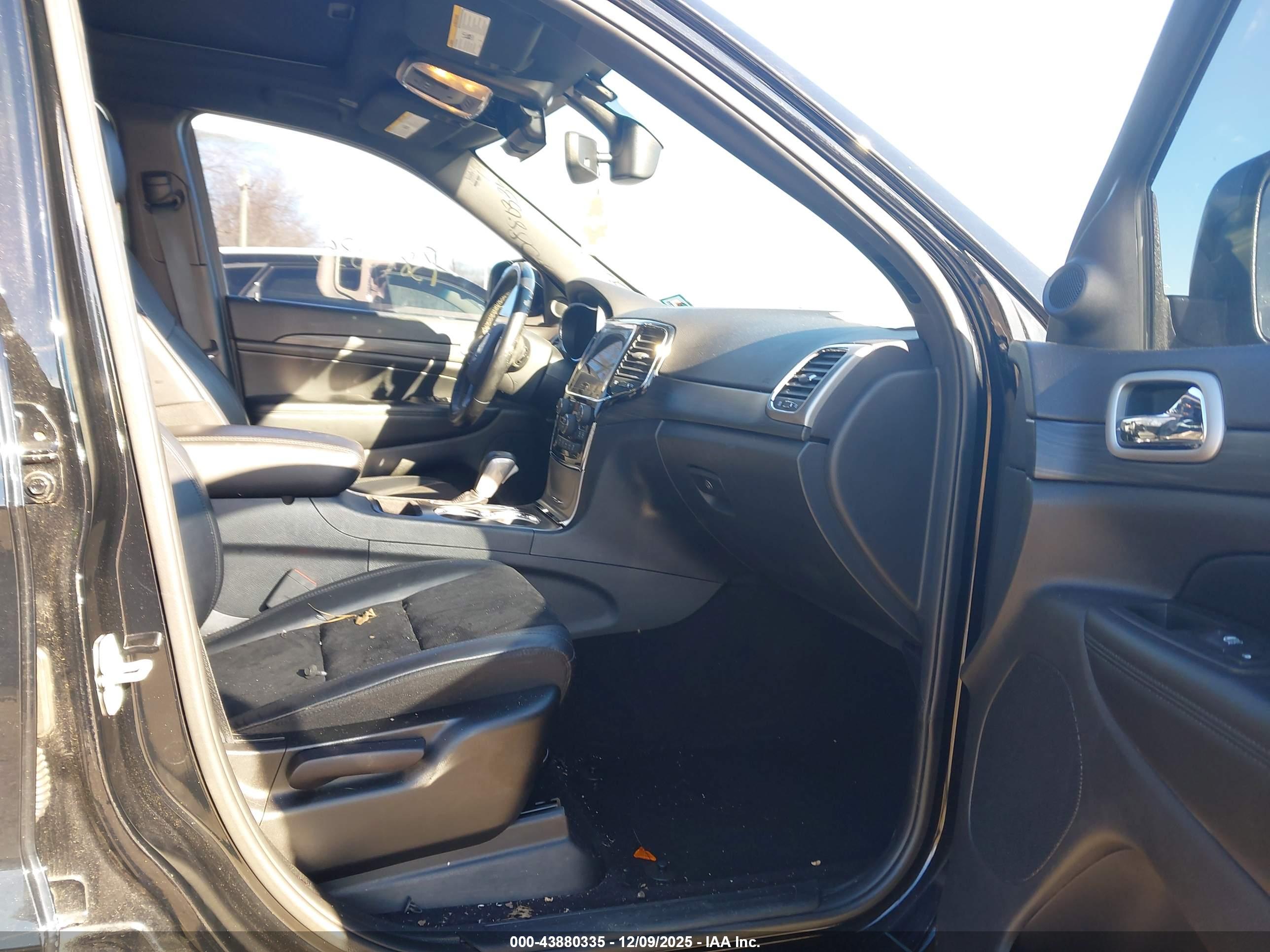 JEEP GRAND image 5