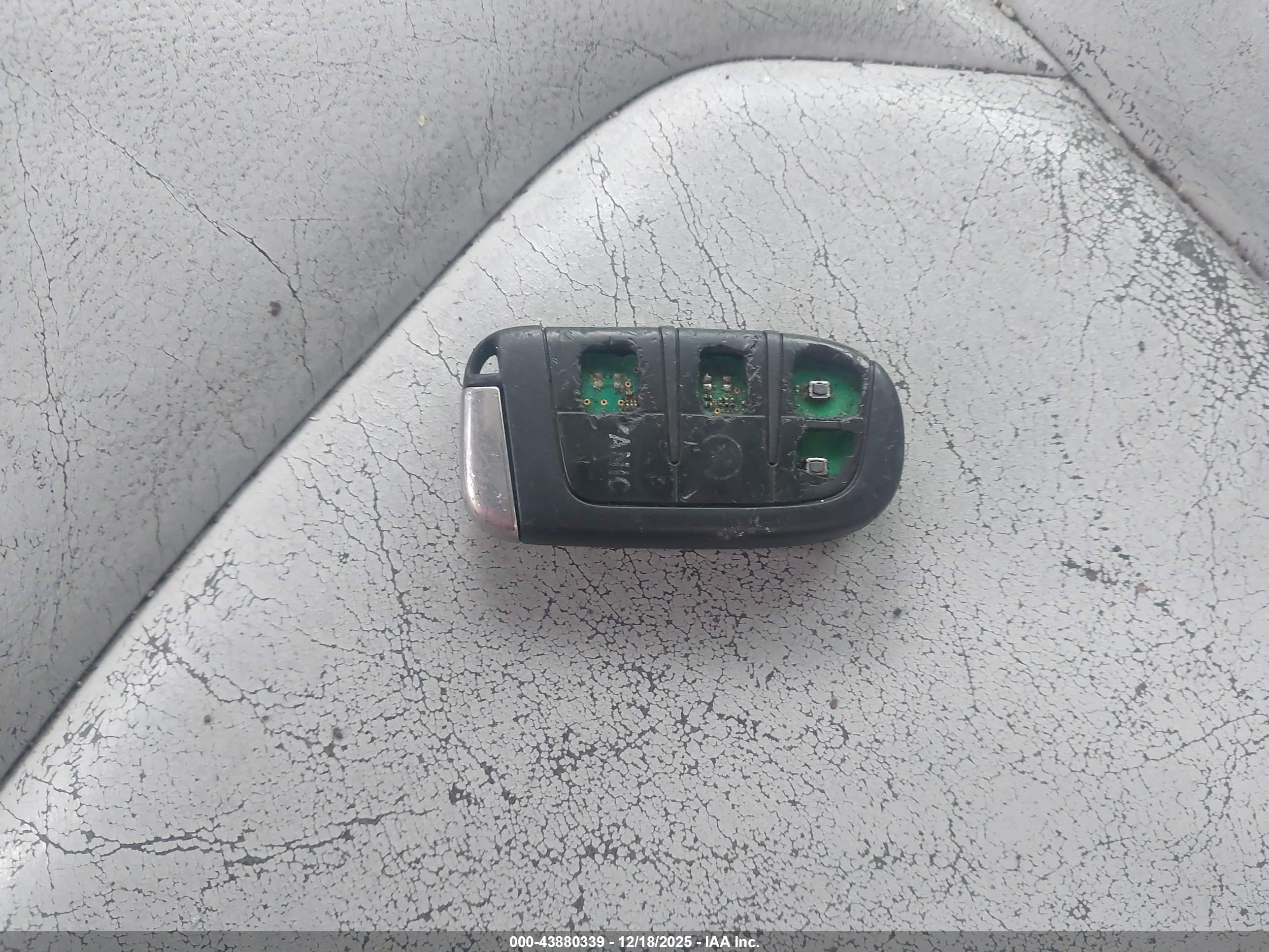 JEEP RENEGADE image 11