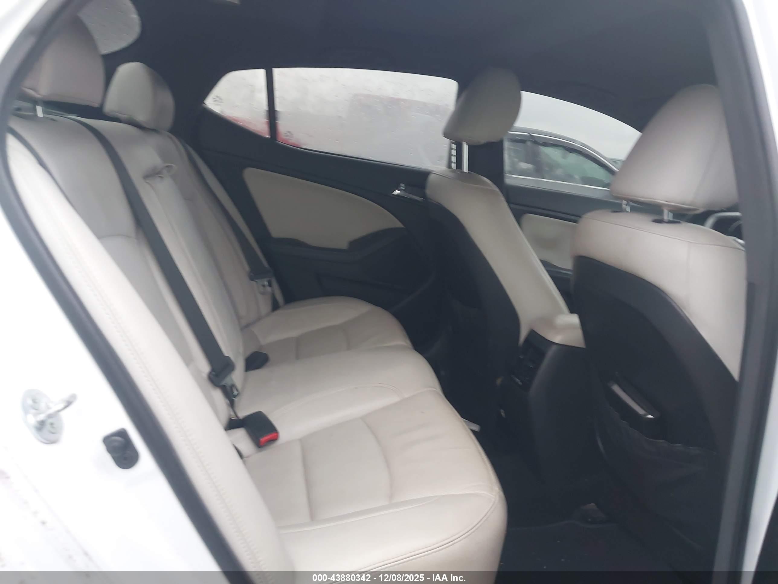 KIA OPTIMA image 8