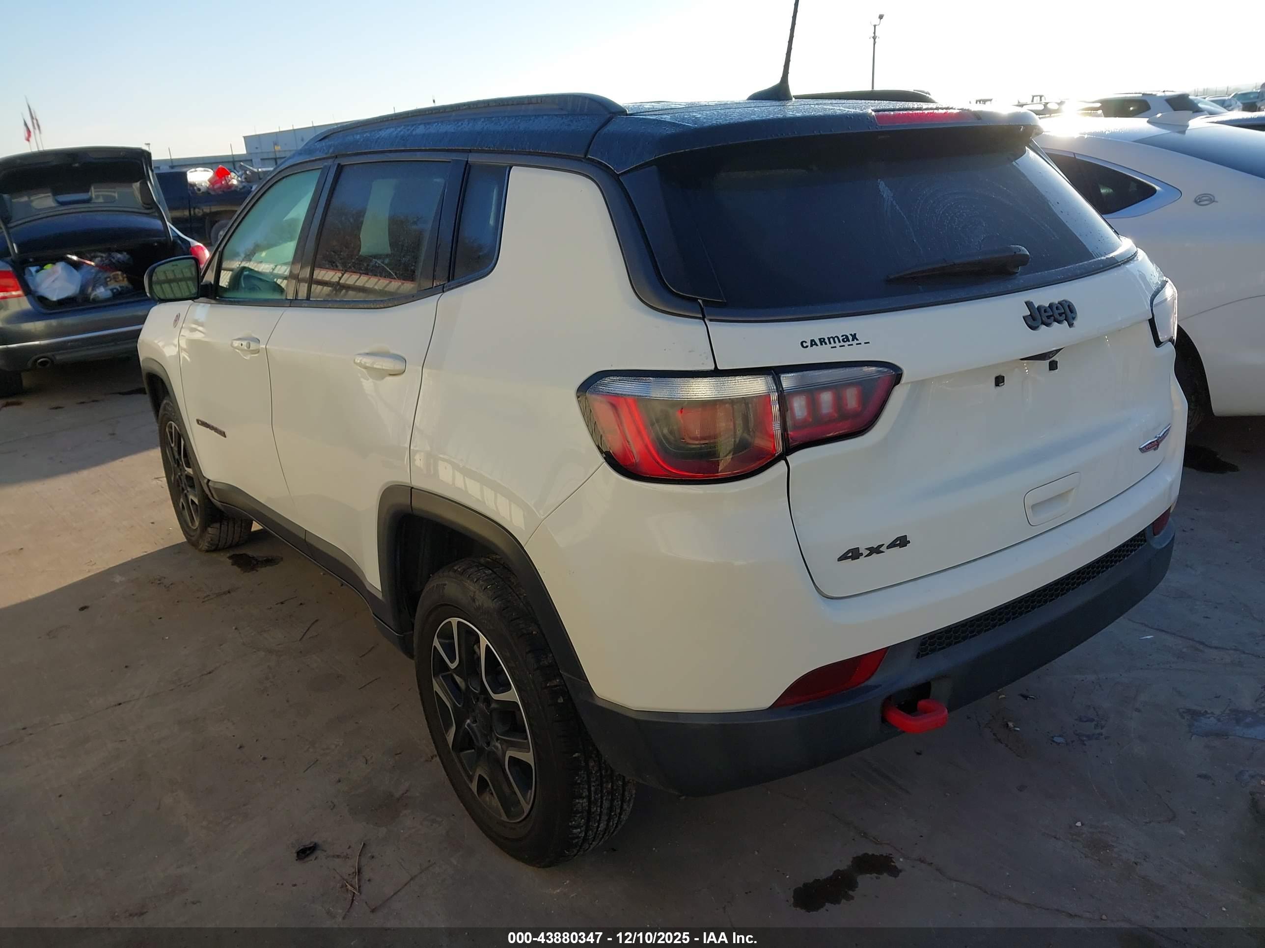 JEEP COMPASS image 3