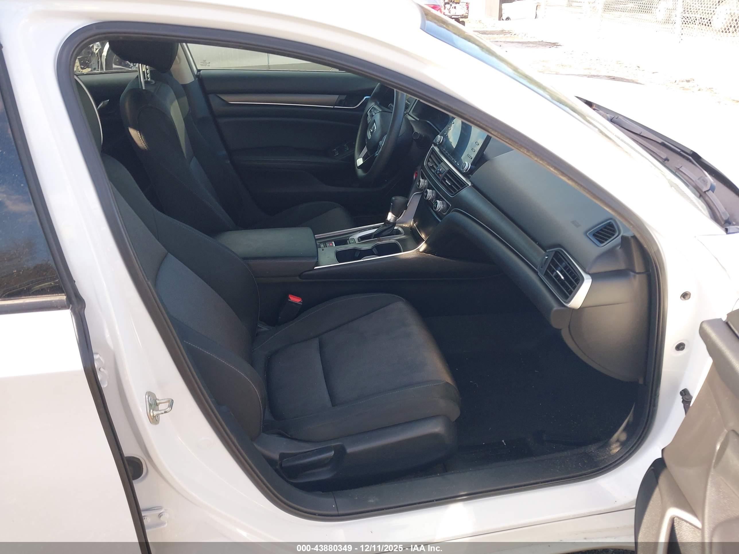 HONDA ACCORD image 5
