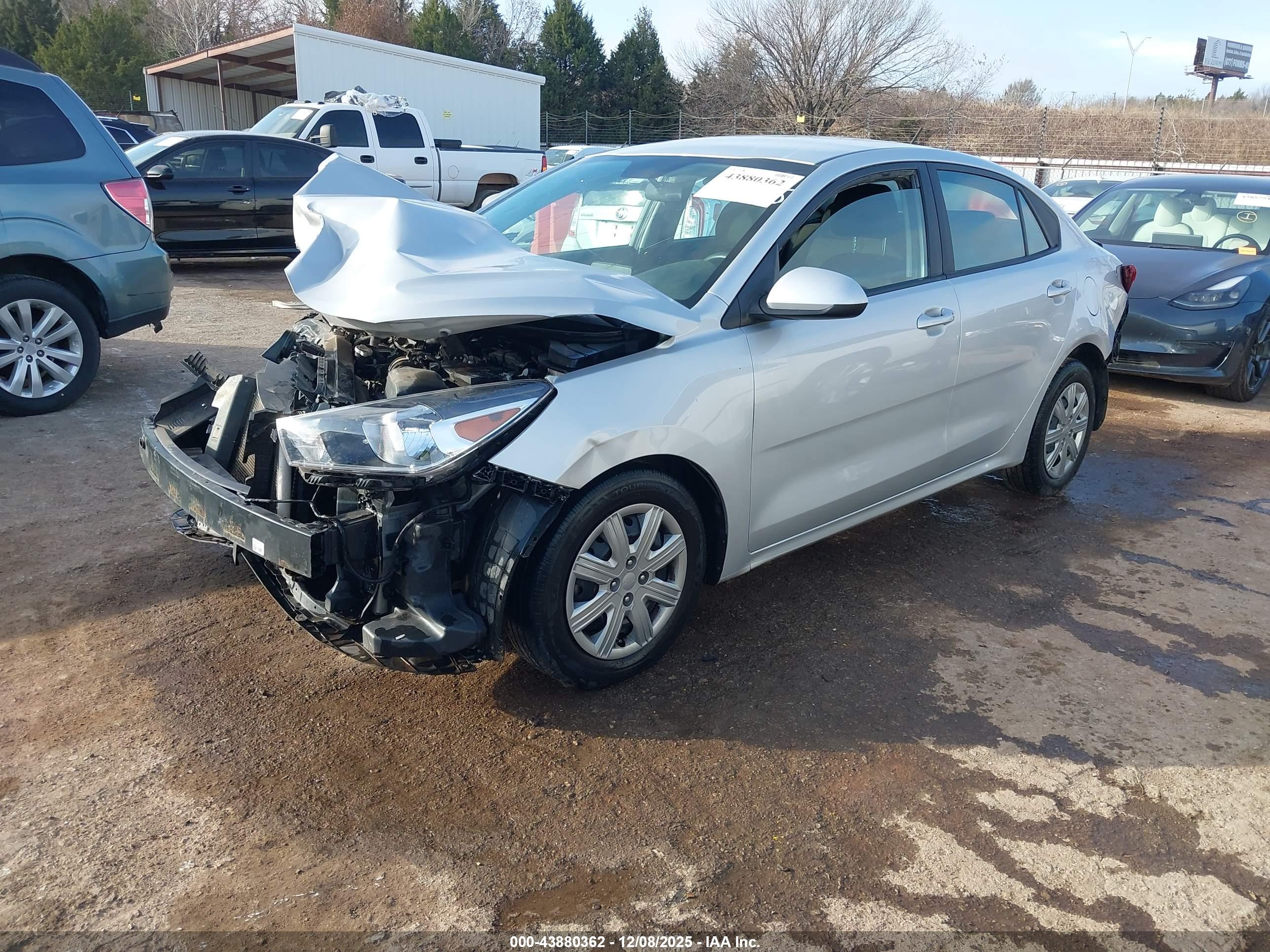KIA RIO image 2