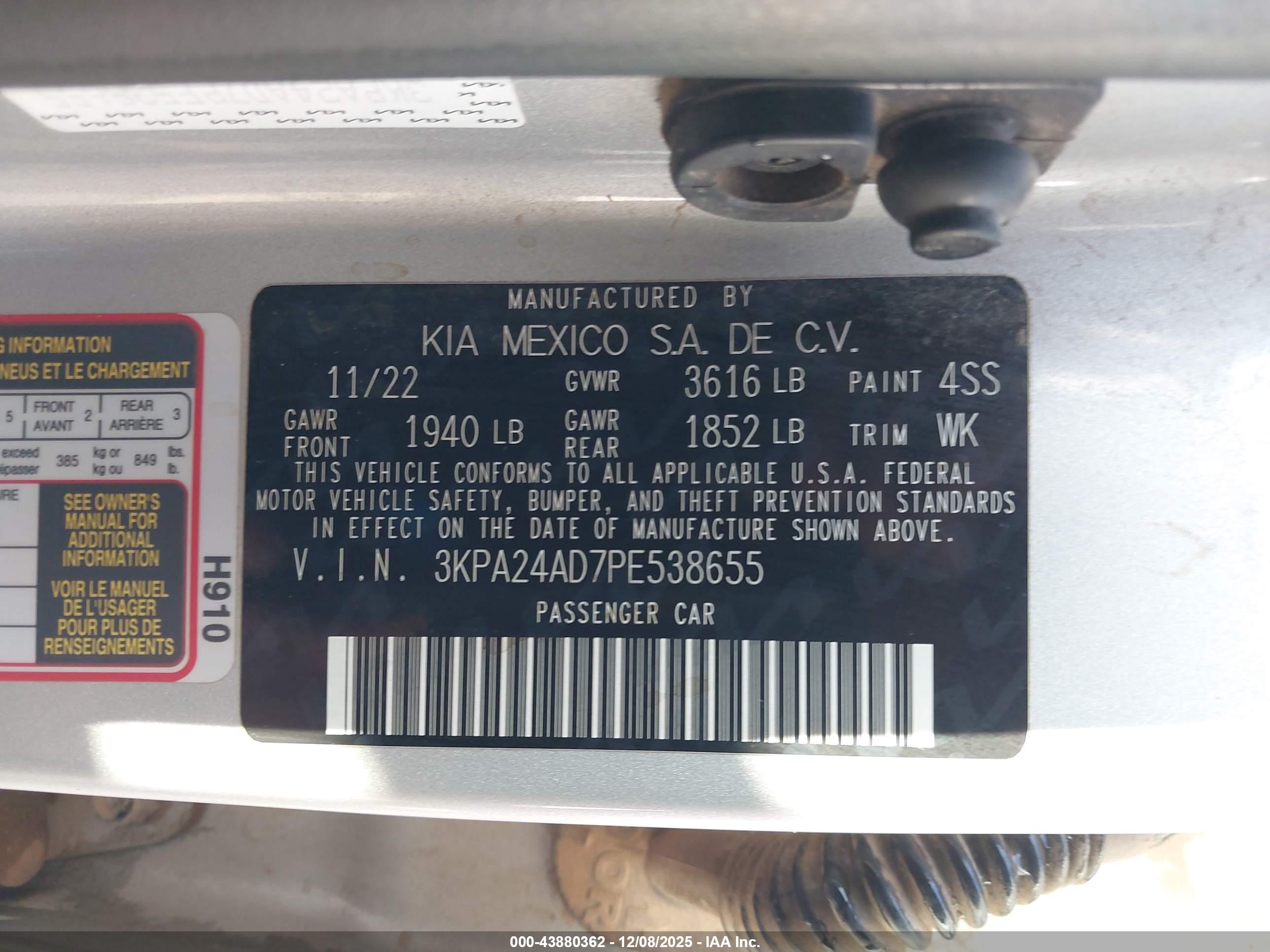 KIA RIO image 9