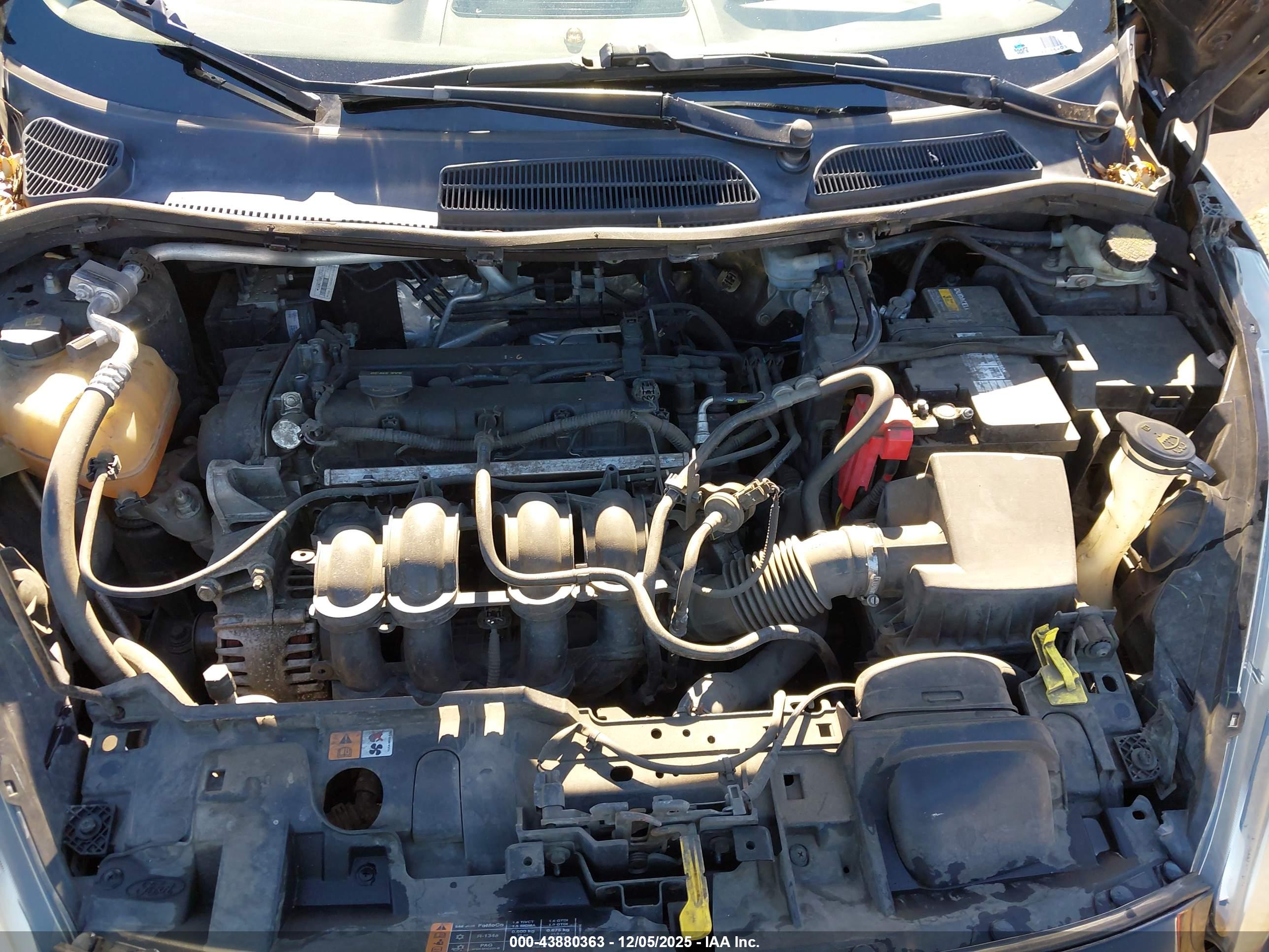 FORD FIESTA image 10