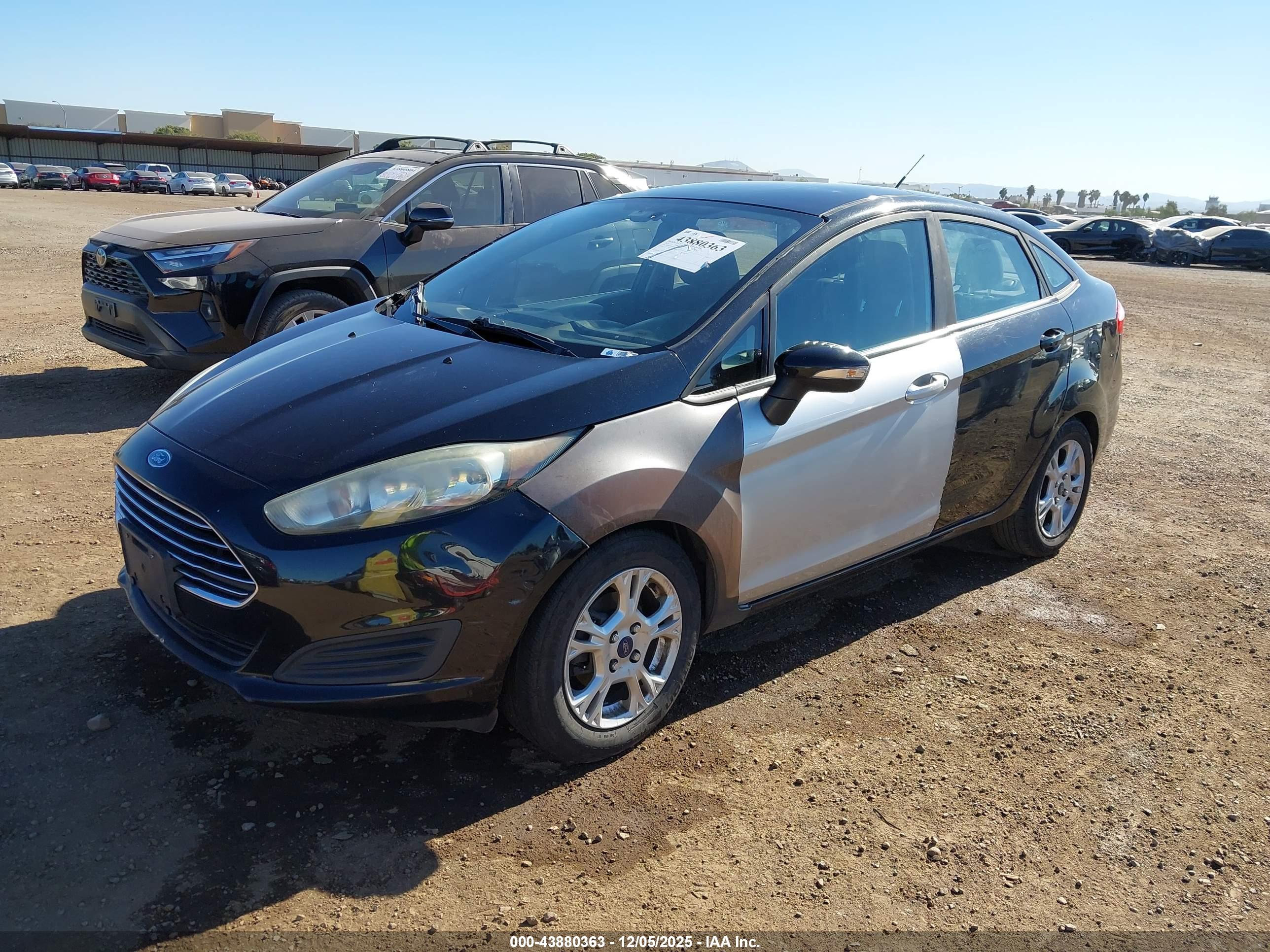 FORD FIESTA image 2