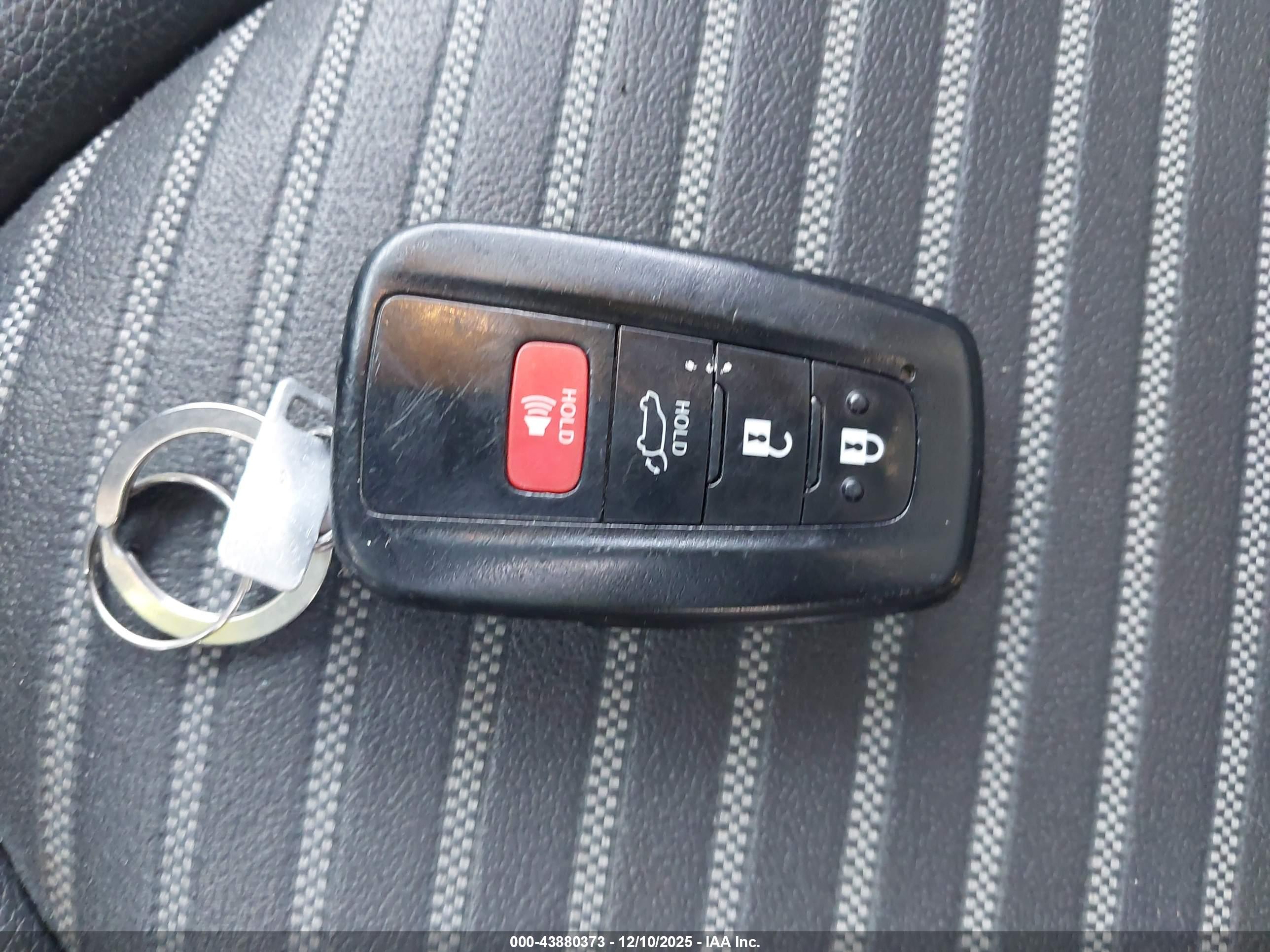 TOYOTA HIGHLANDER image 11