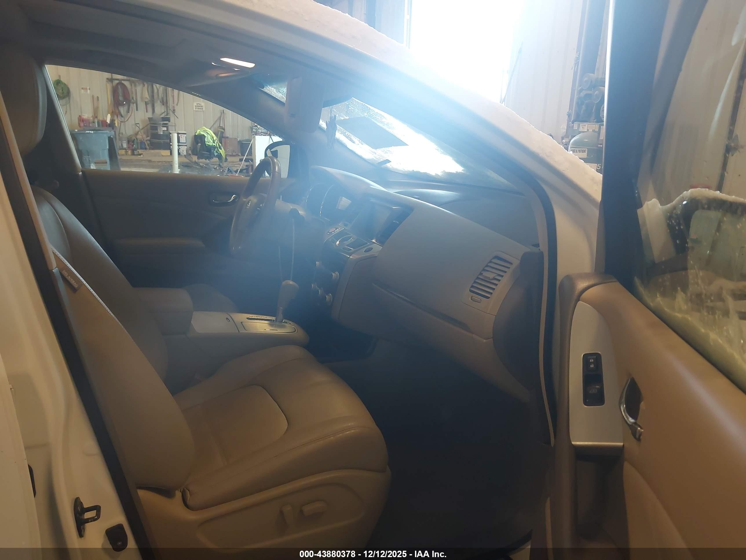 NISSAN MURANO image 5