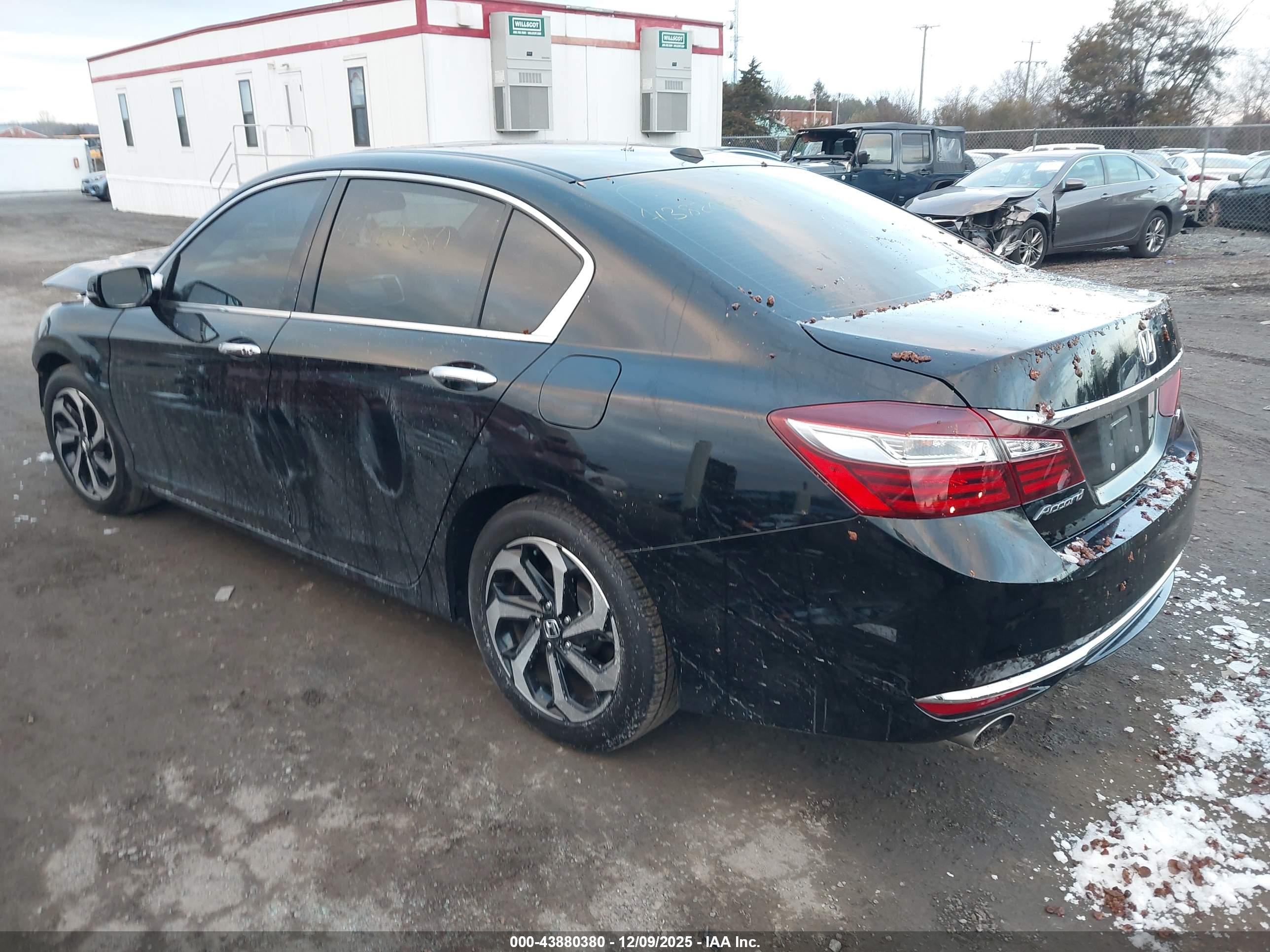 HONDA ACCORD image 3