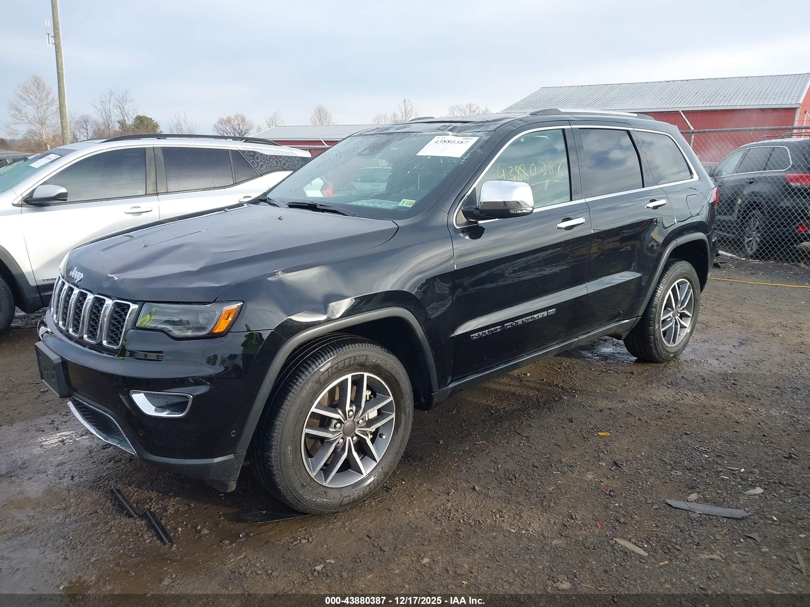 JEEP GRAND image 2
