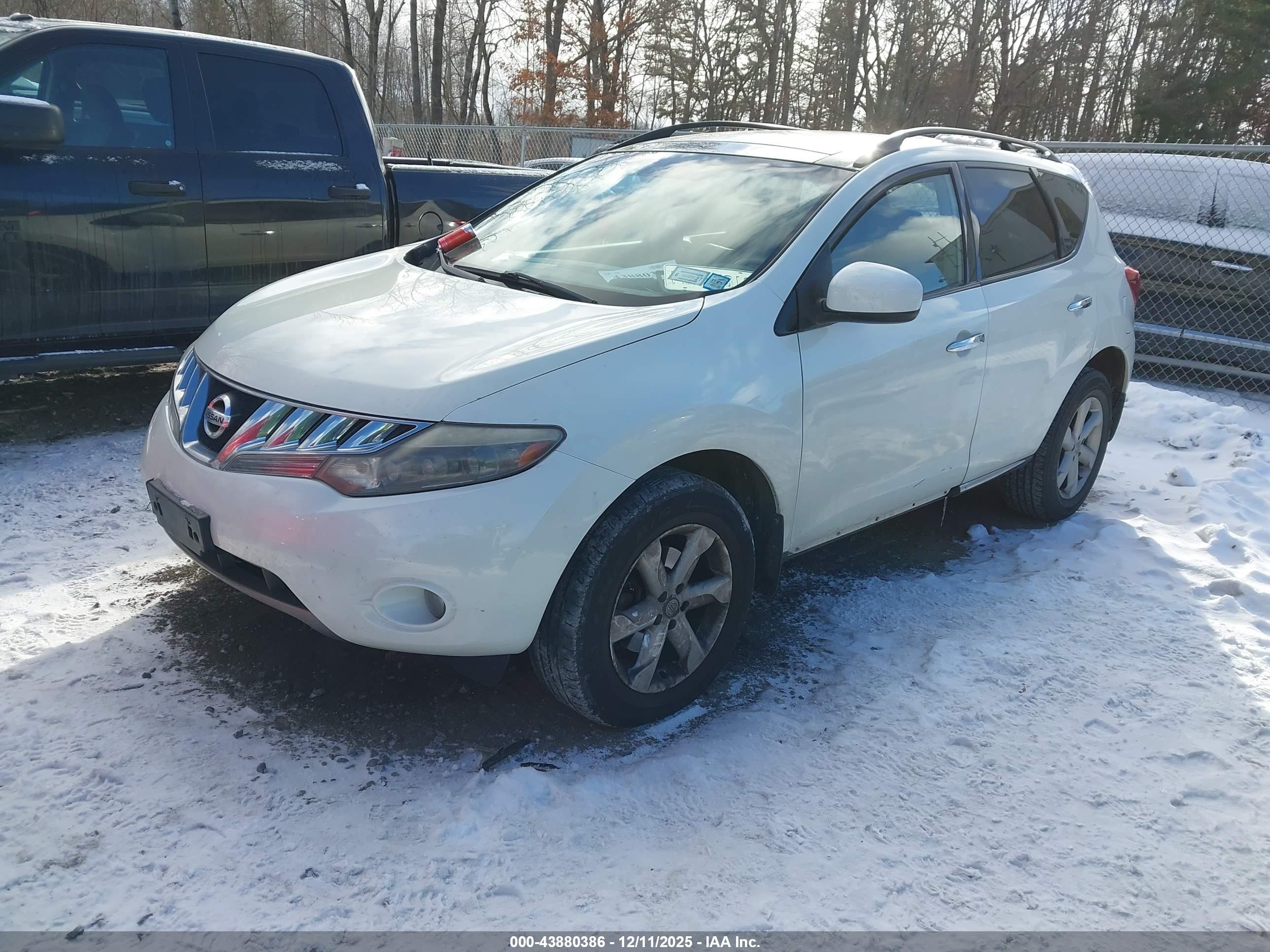 NISSAN MURANO image 2