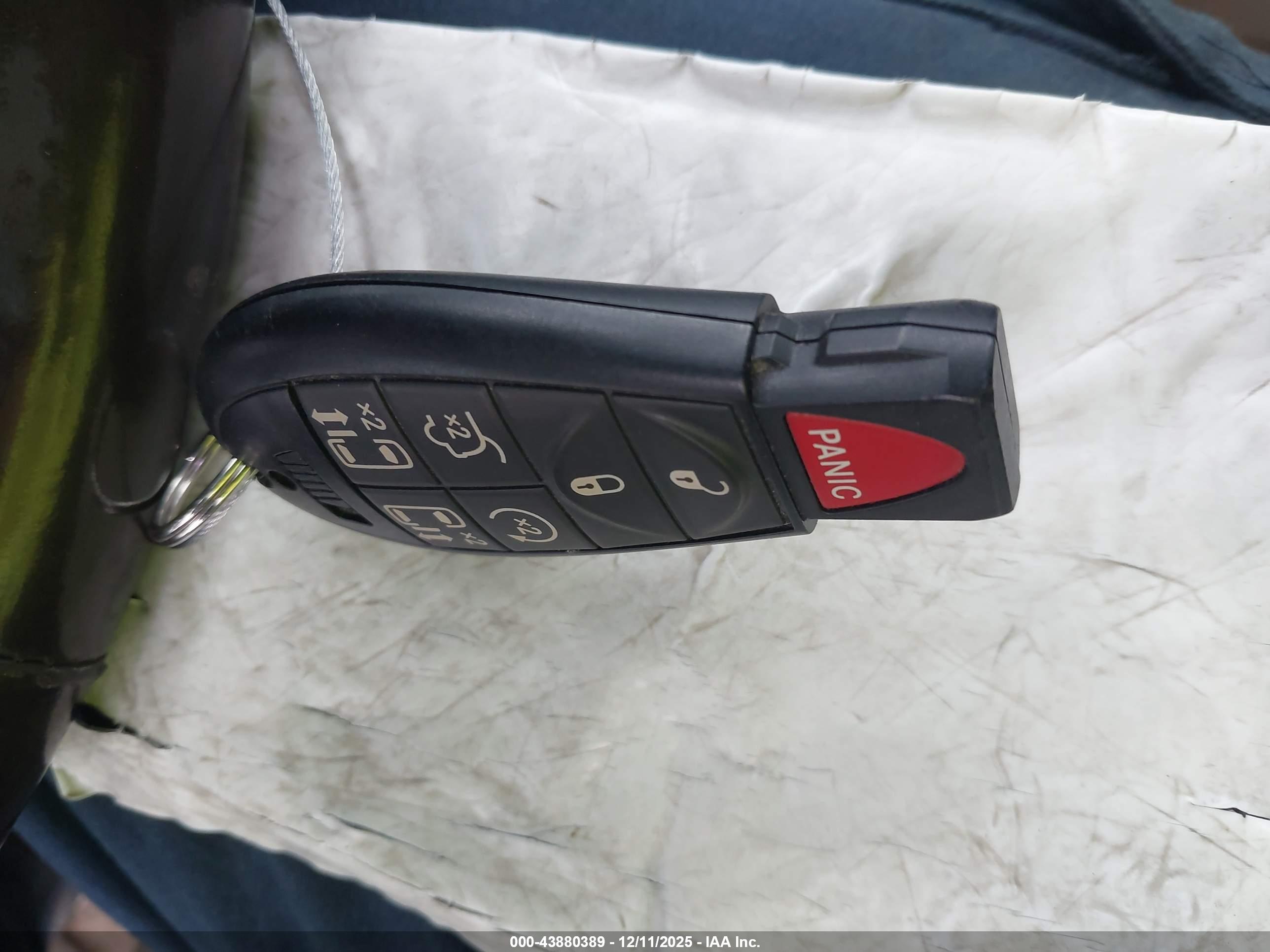 CHRYSLER TOWN image 11
