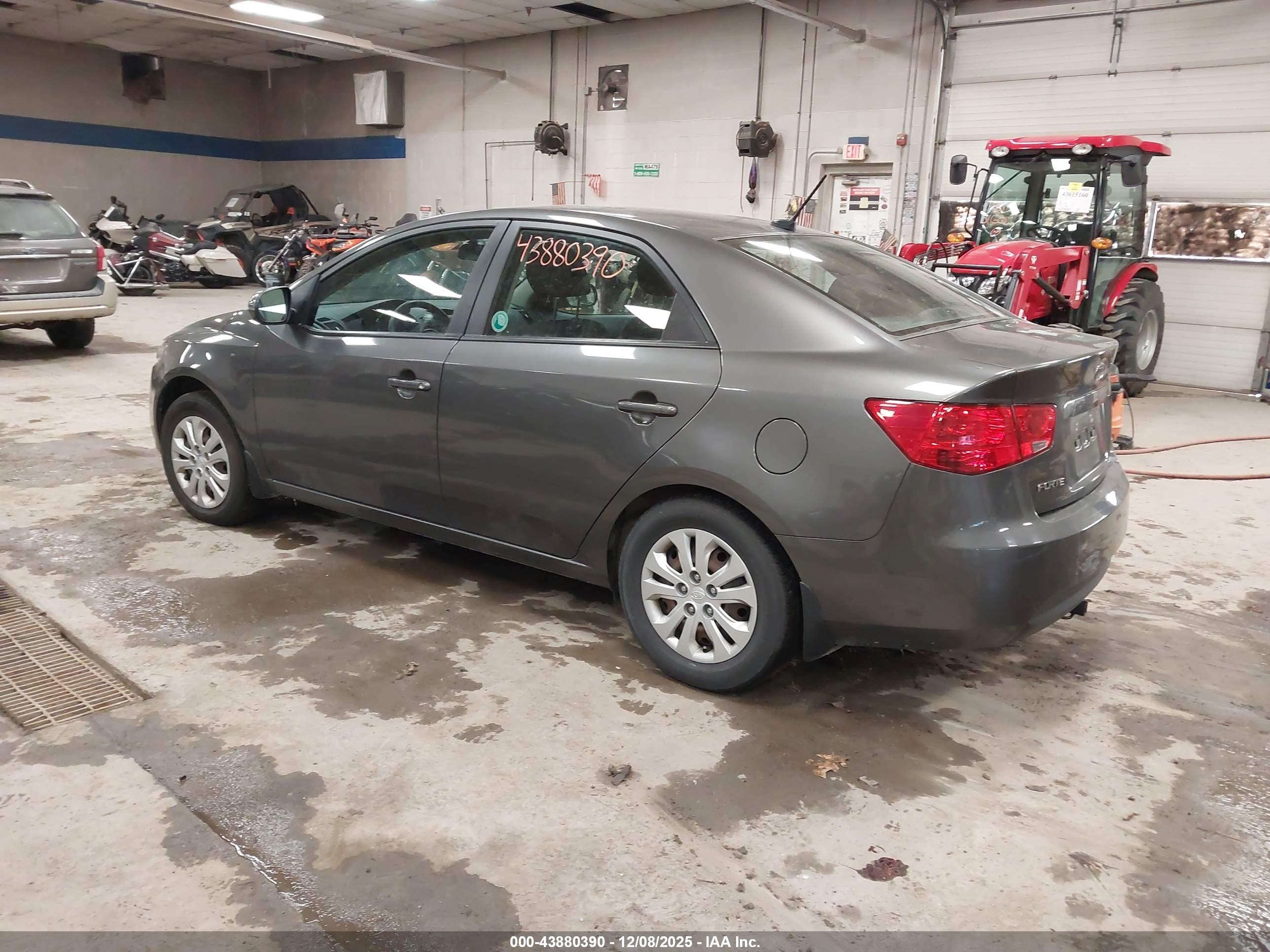 KIA FORTE image 3