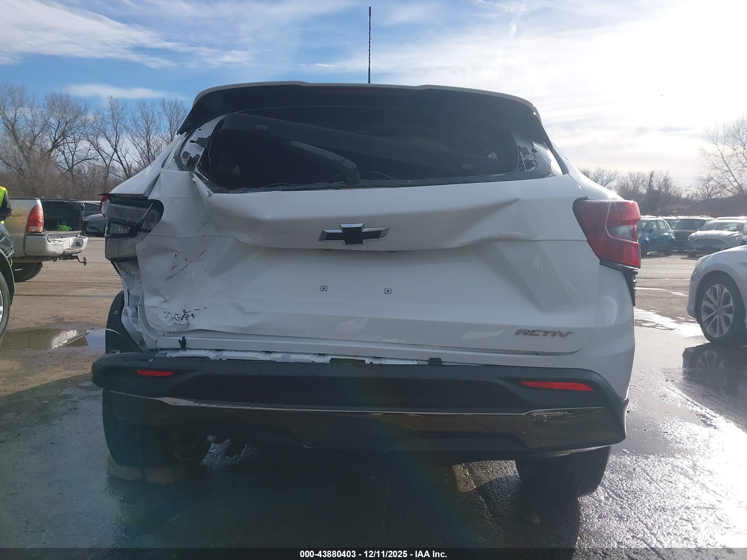 CHEVROLET TRAX image 6