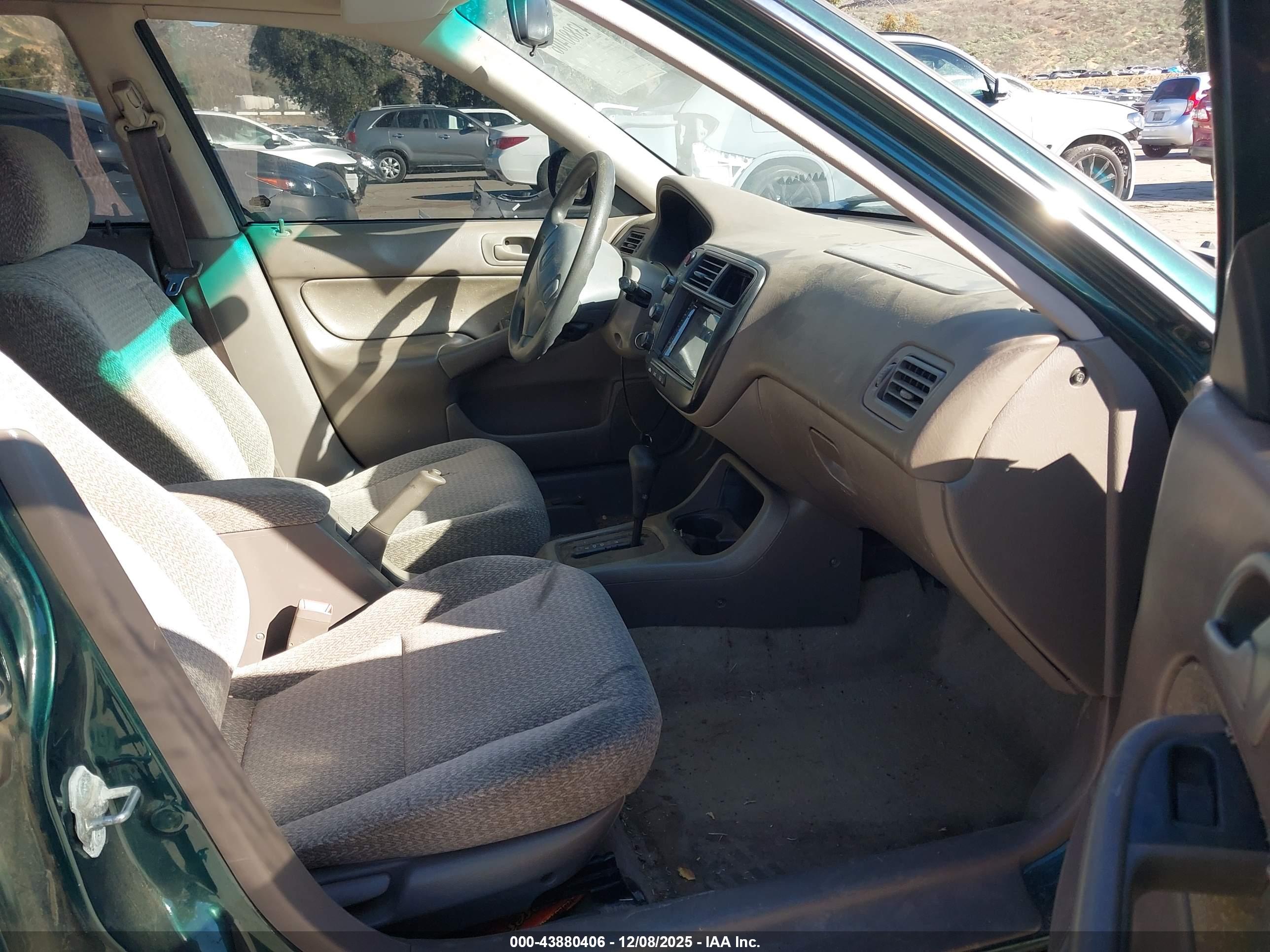 HONDA CIVIC image 5