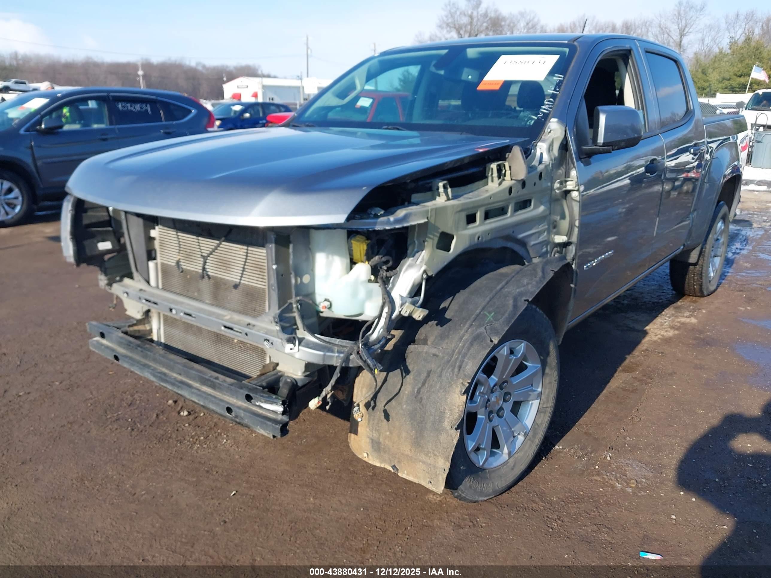 CHEVROLET COLORADO image 6