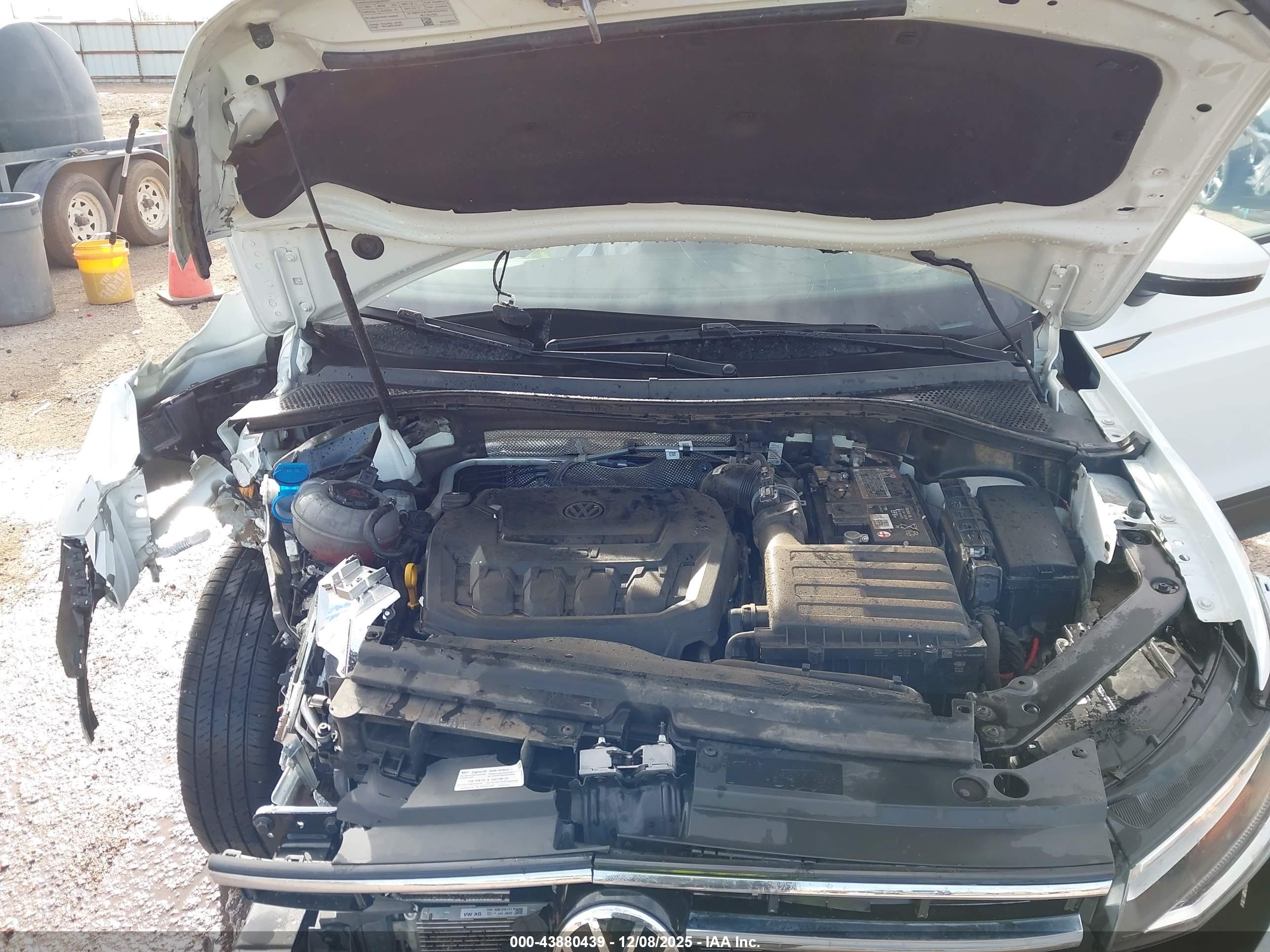 VOLKSWAGEN TIGUAN image 10