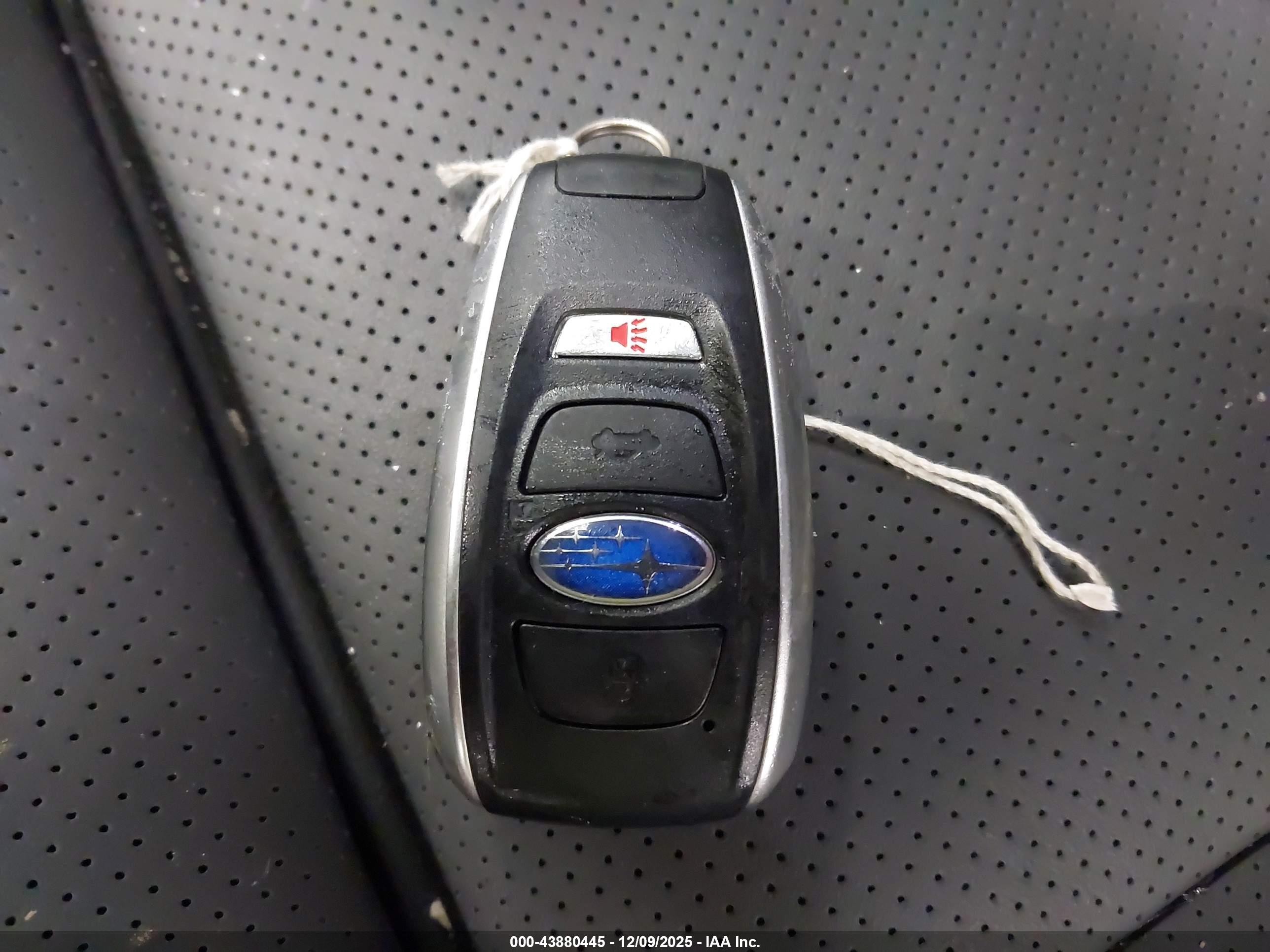 SUBARU OUTBACK image 11