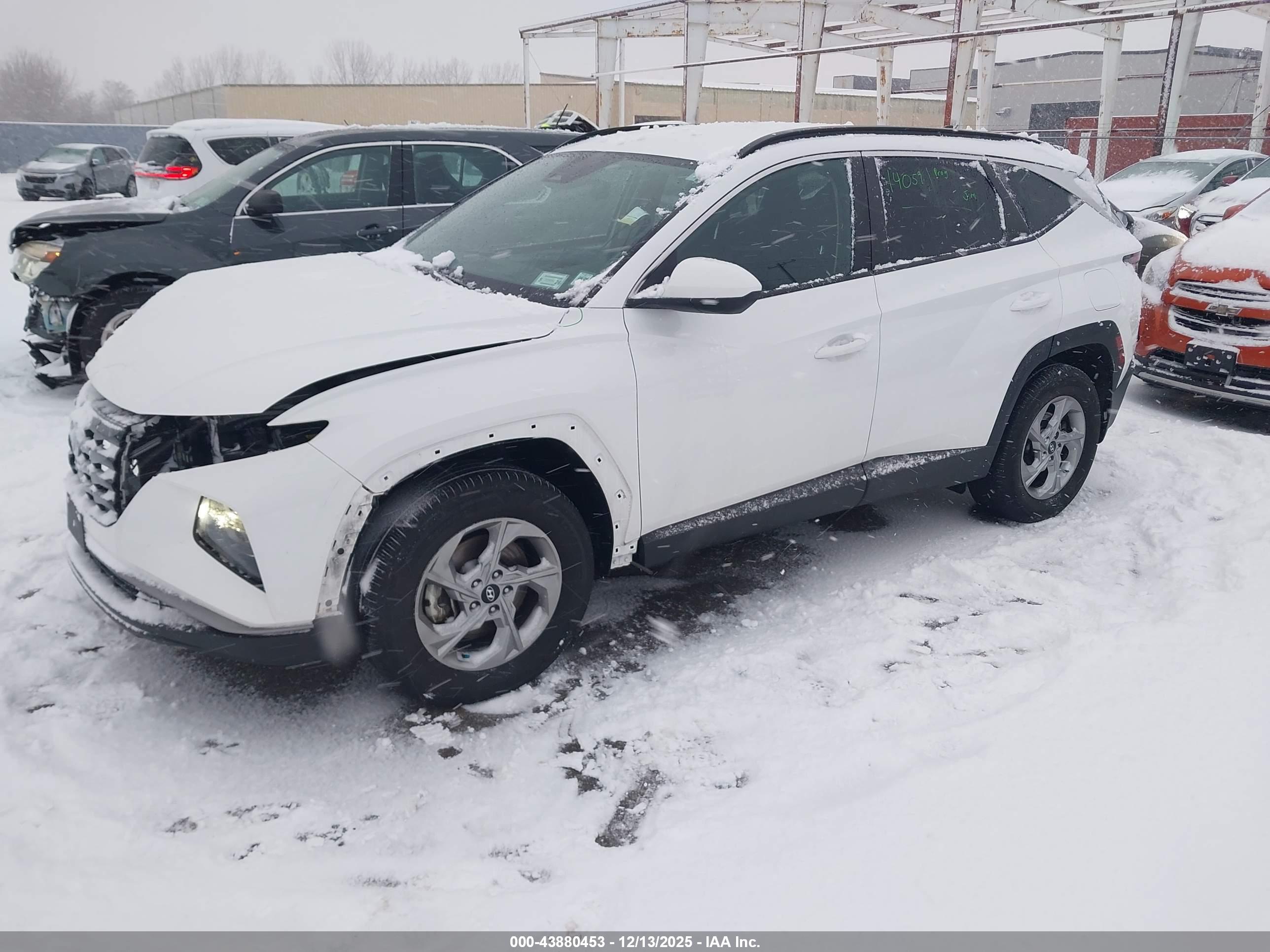 HYUNDAI TUCSON image 2
