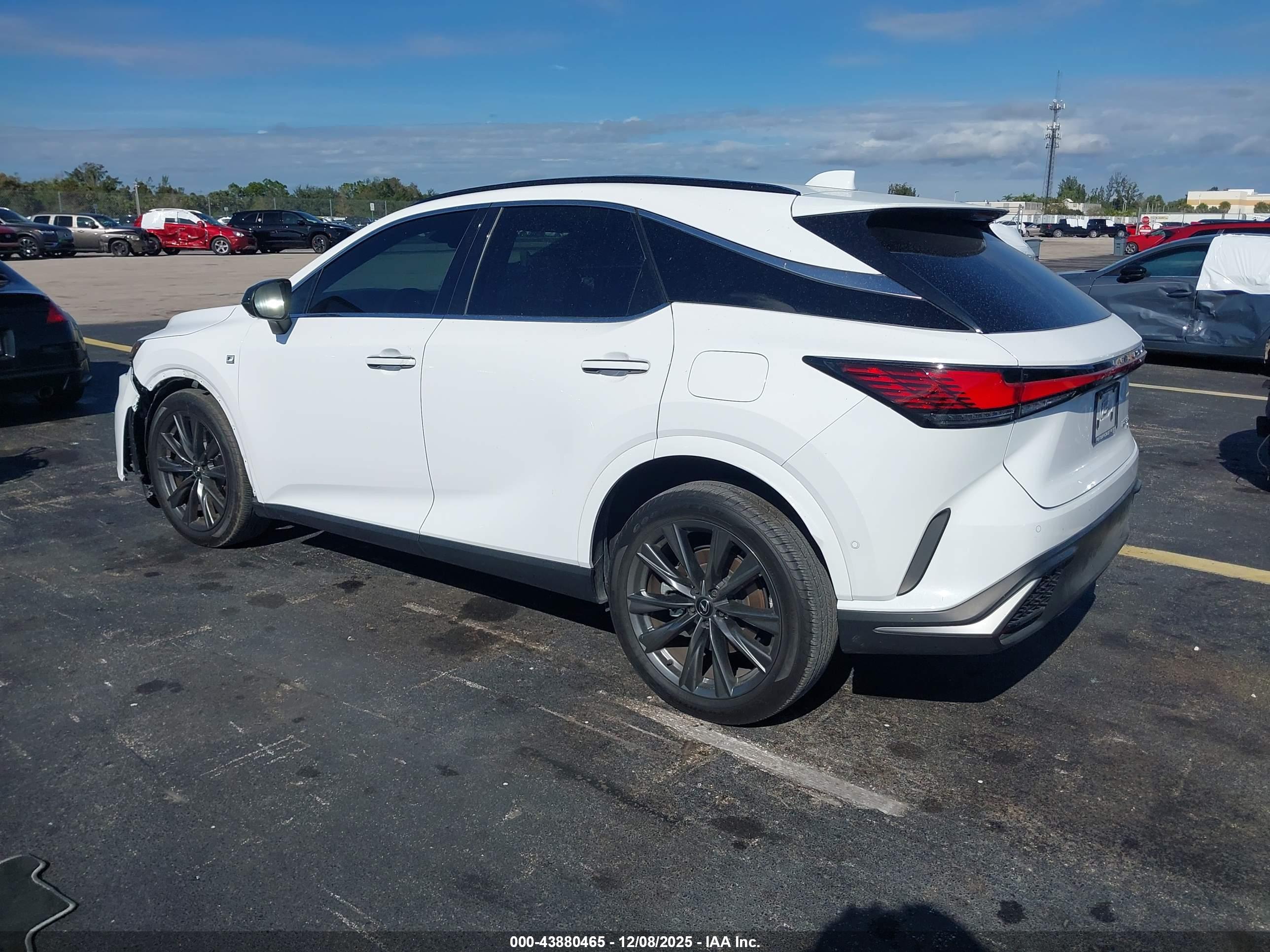 LEXUS RX image 3