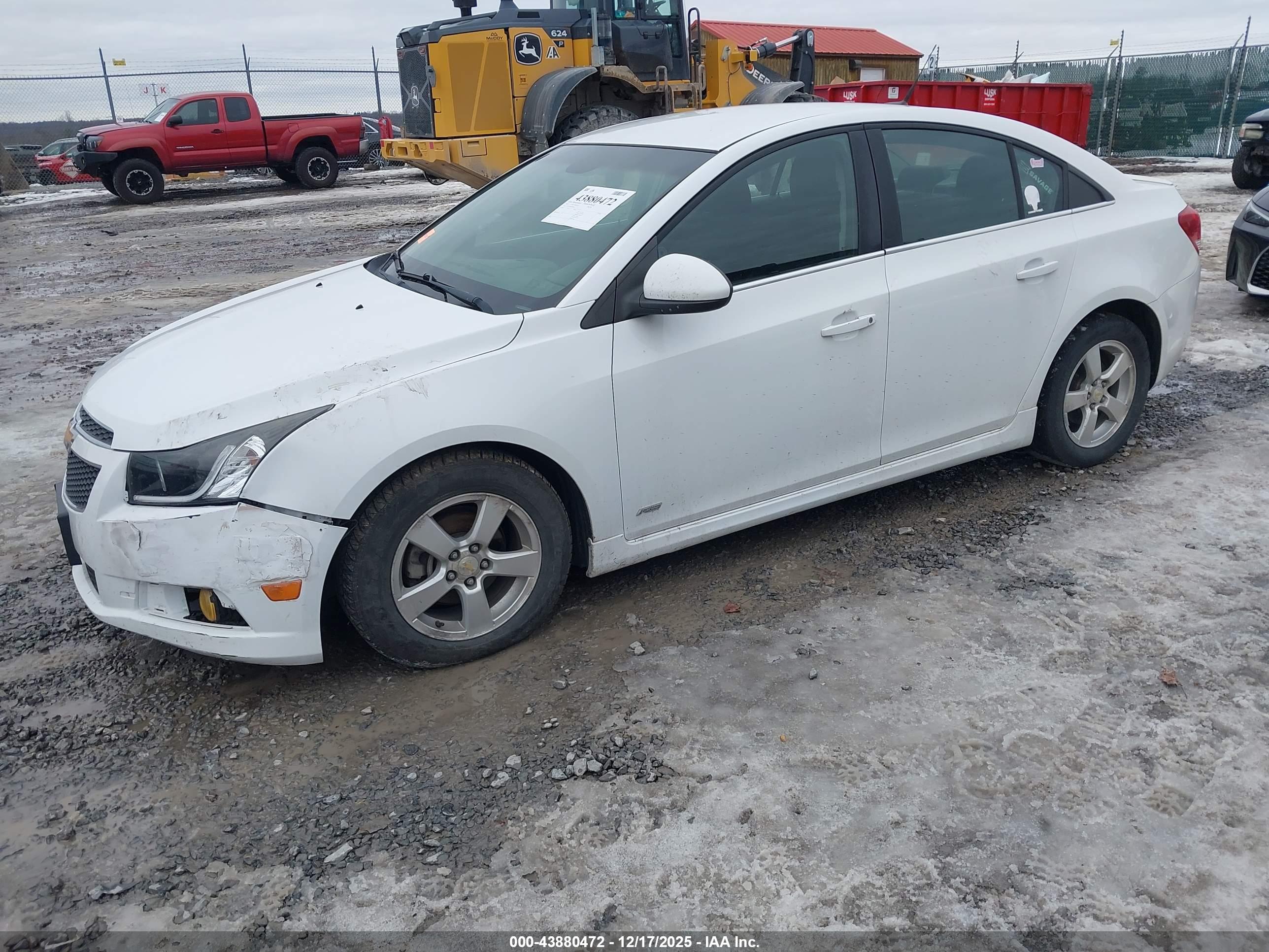 CHEVROLET CRUZE image 2