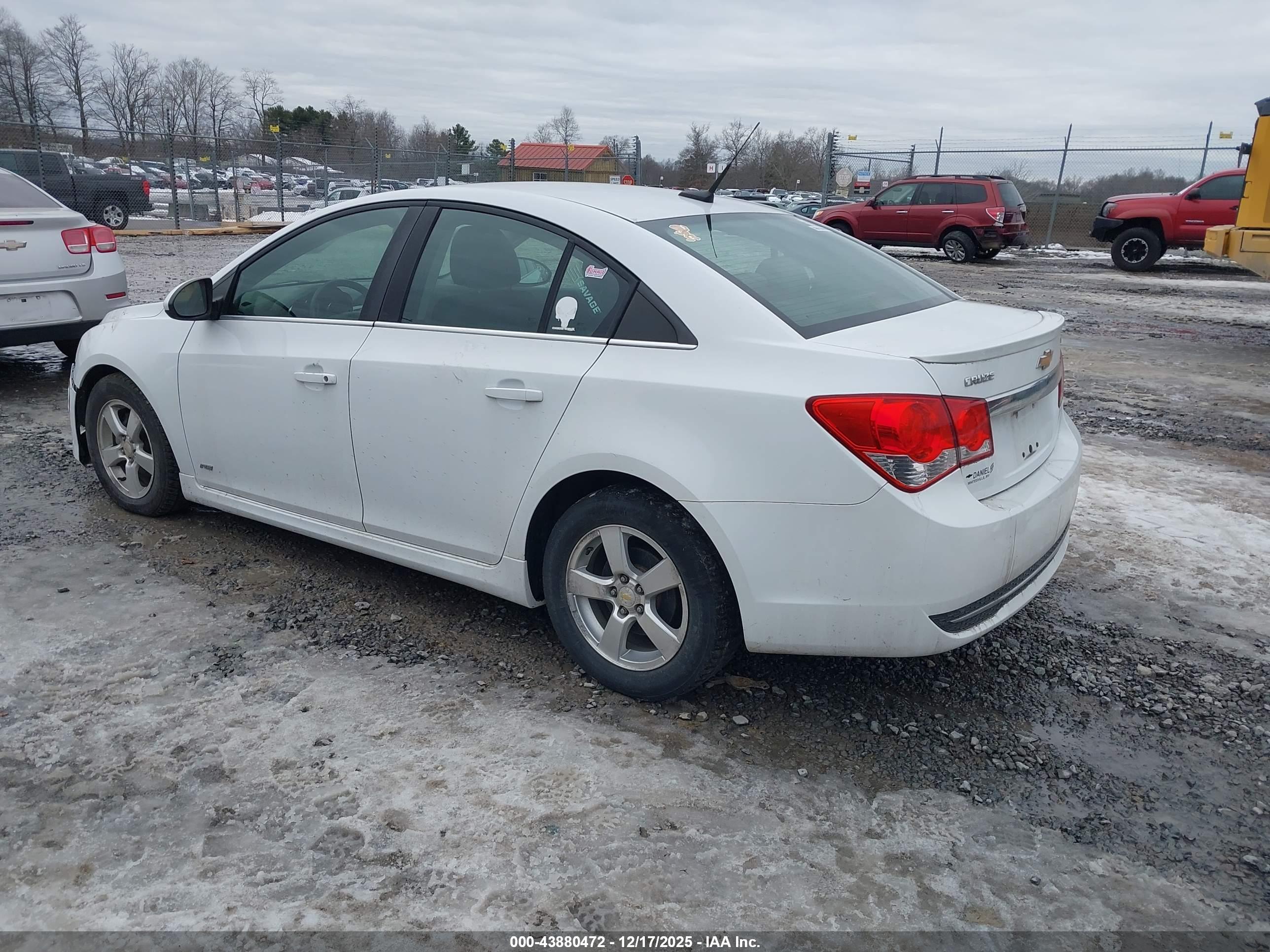 CHEVROLET CRUZE image 3