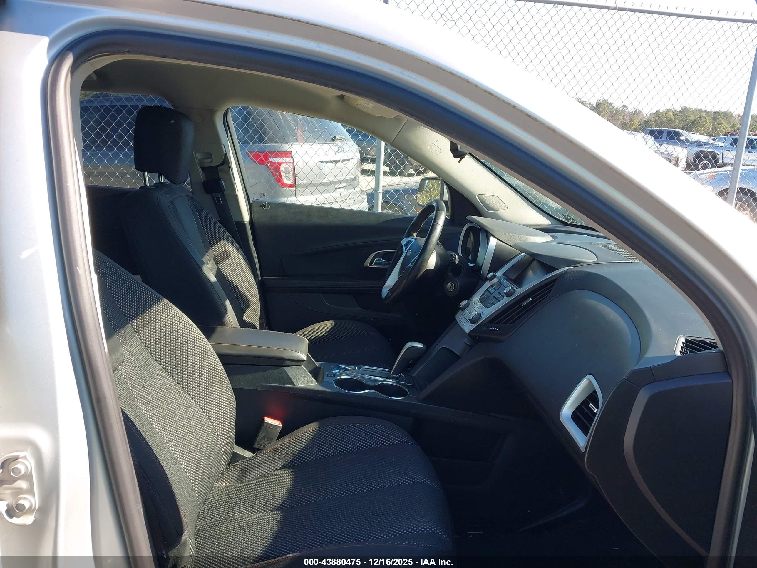 CHEVROLET EQUINOX image 5