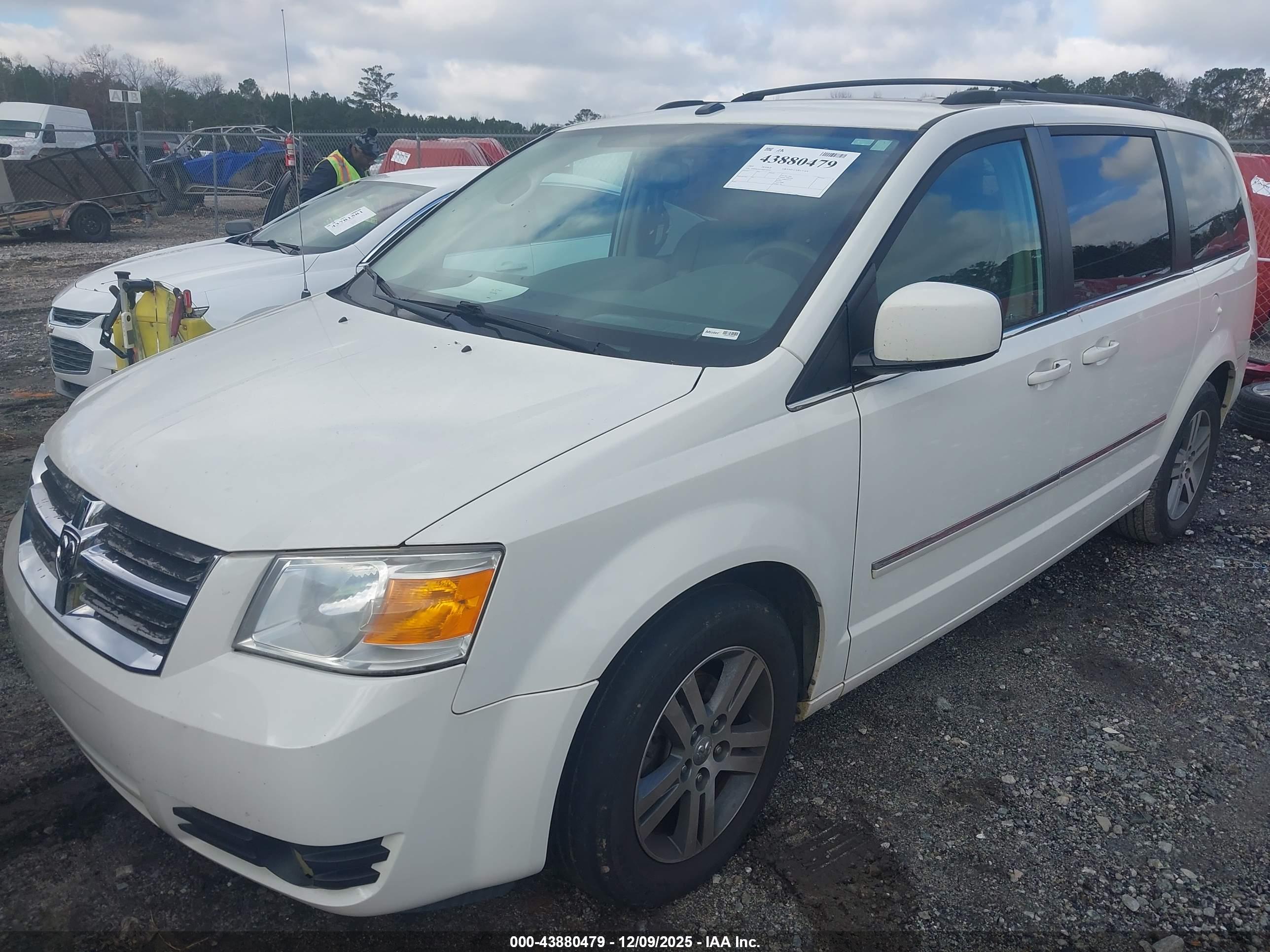 DODGE GRAND image 2
