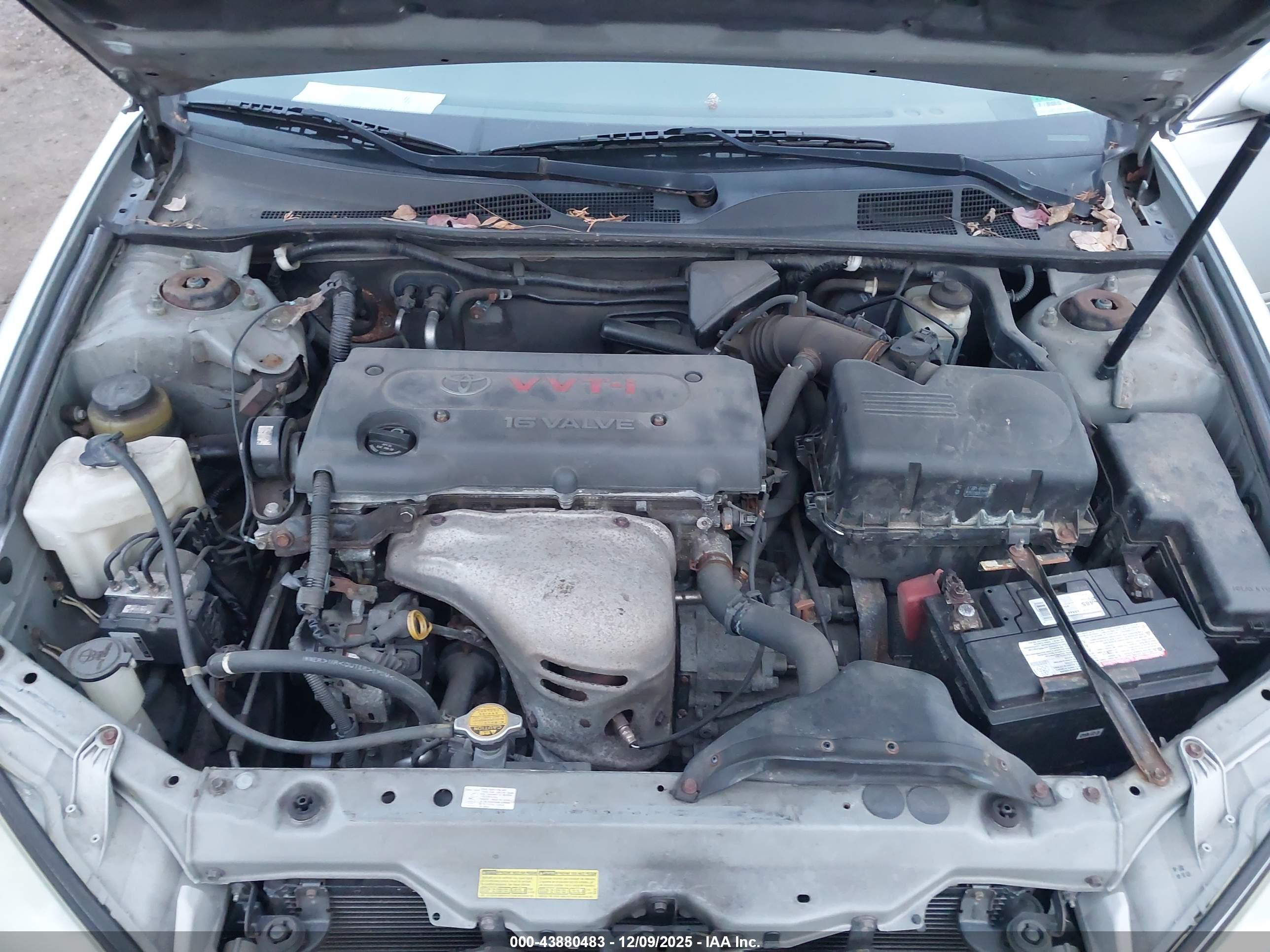 TOYOTA CAMRY image 10