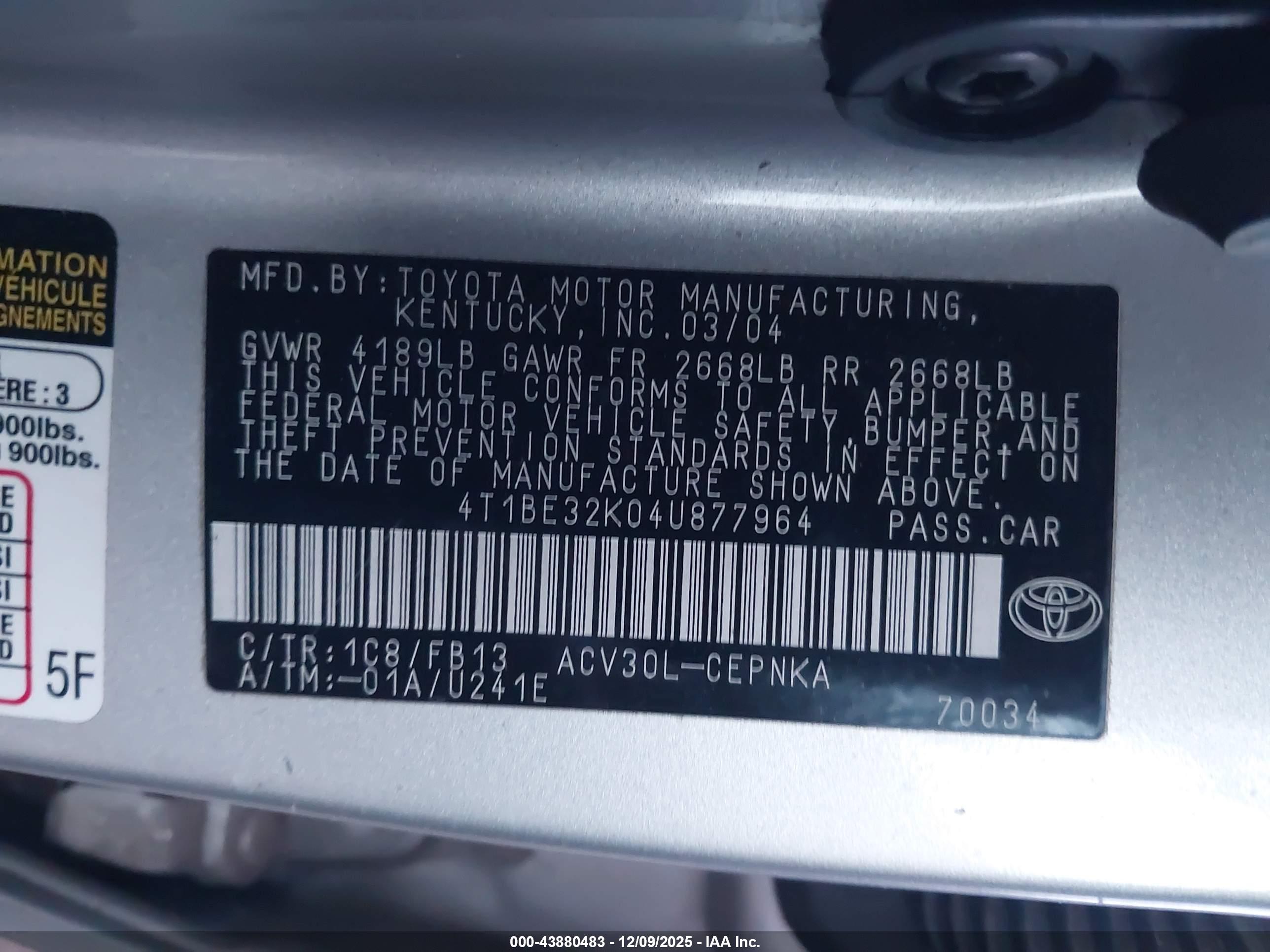TOYOTA CAMRY image 9
