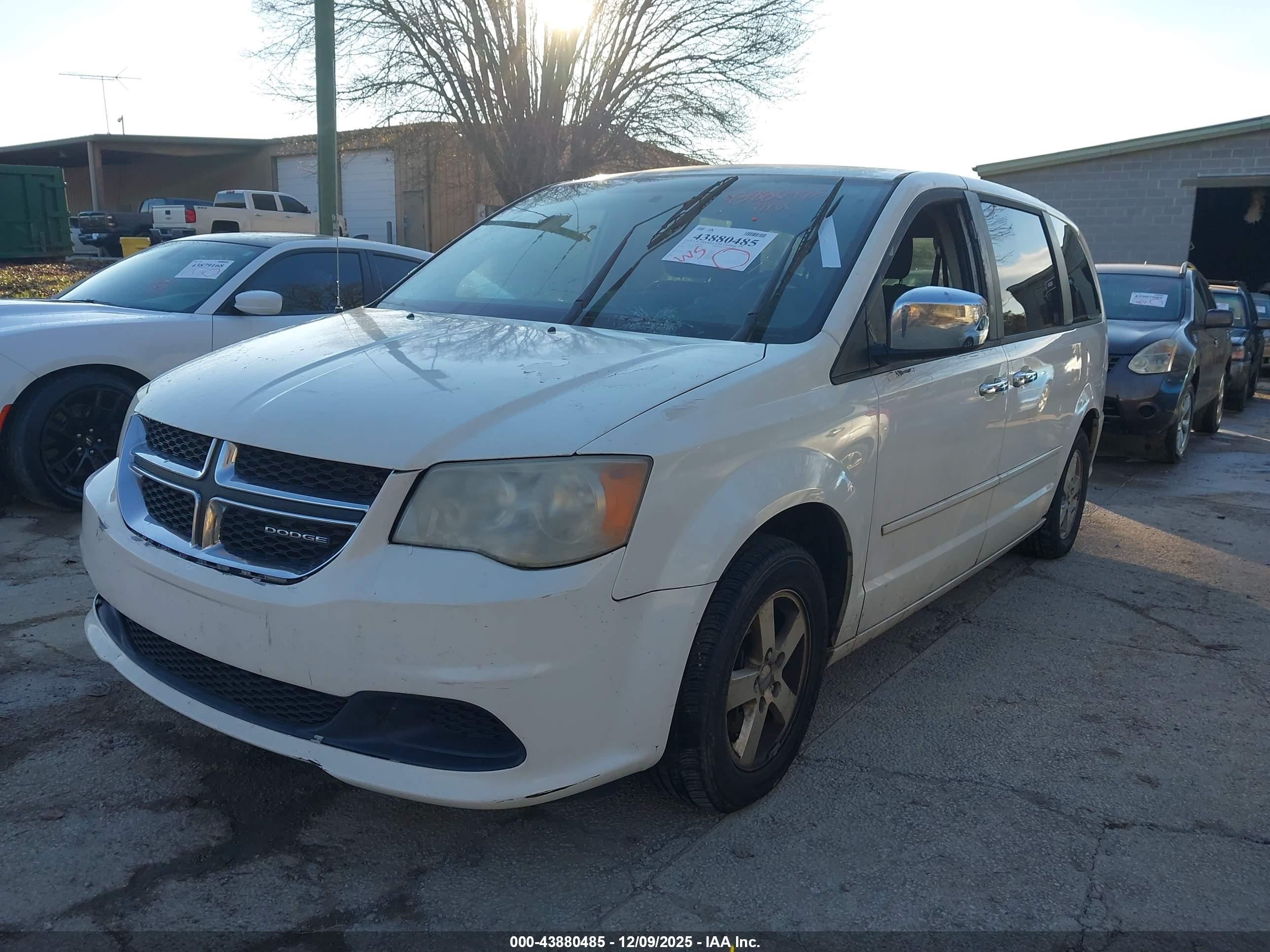 DODGE GRAND image 2