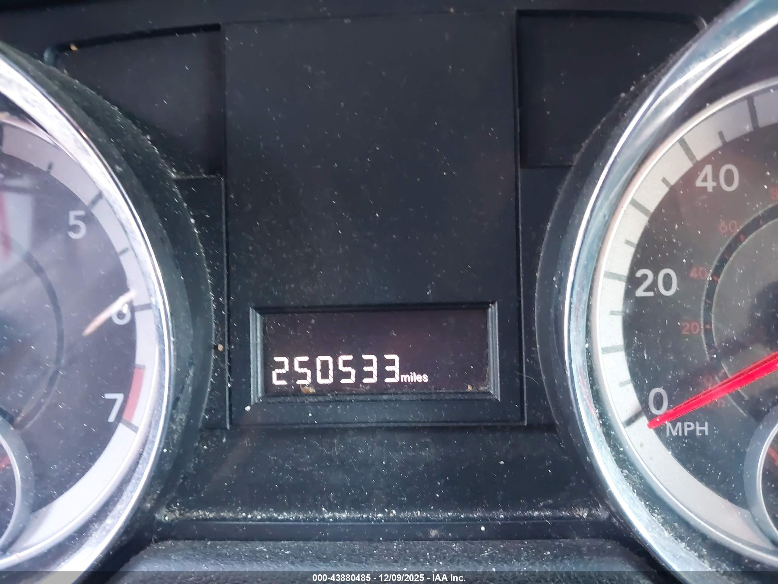 DODGE GRAND image 7