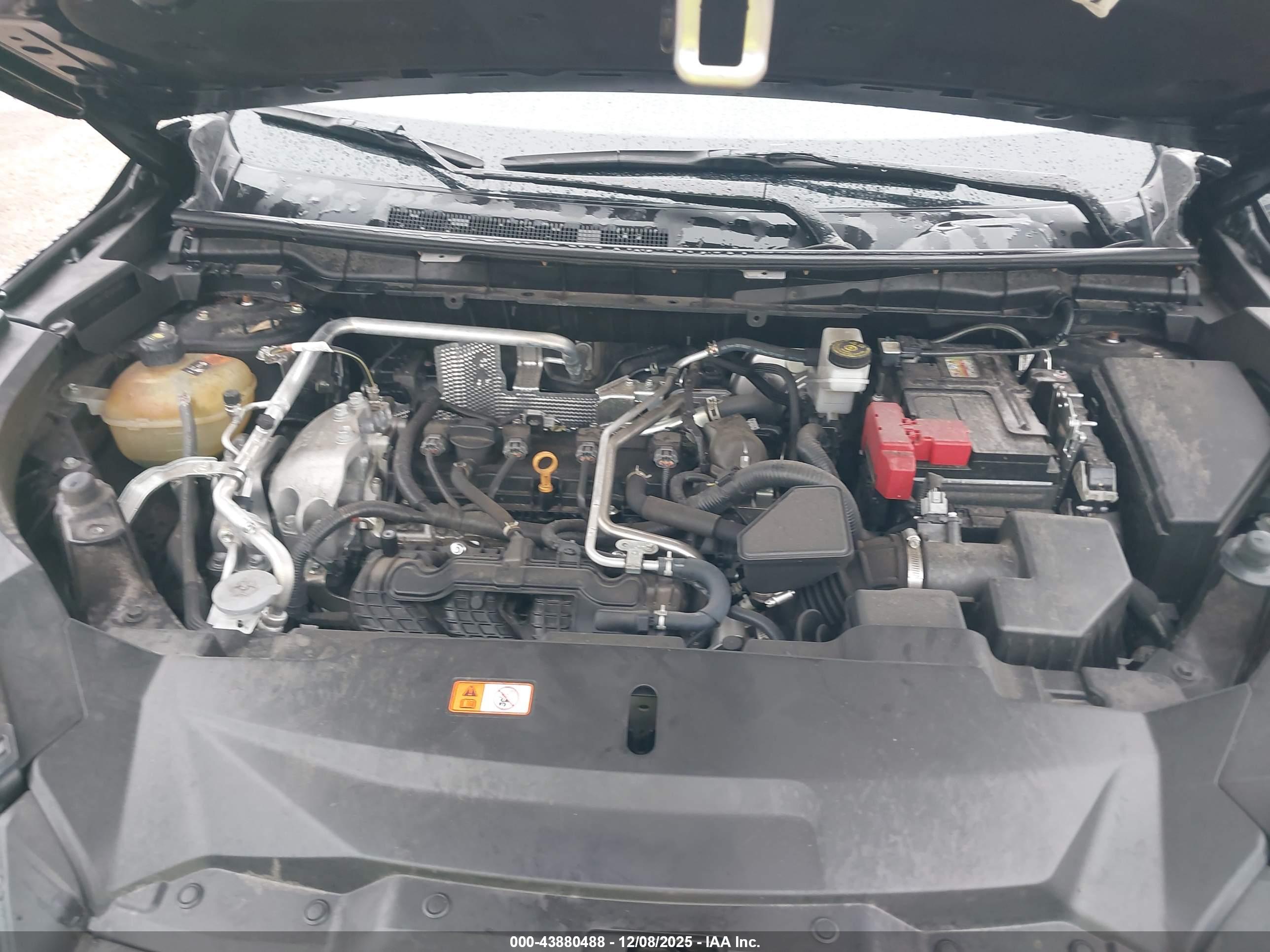 MITSUBISHI OUTLANDER image 10