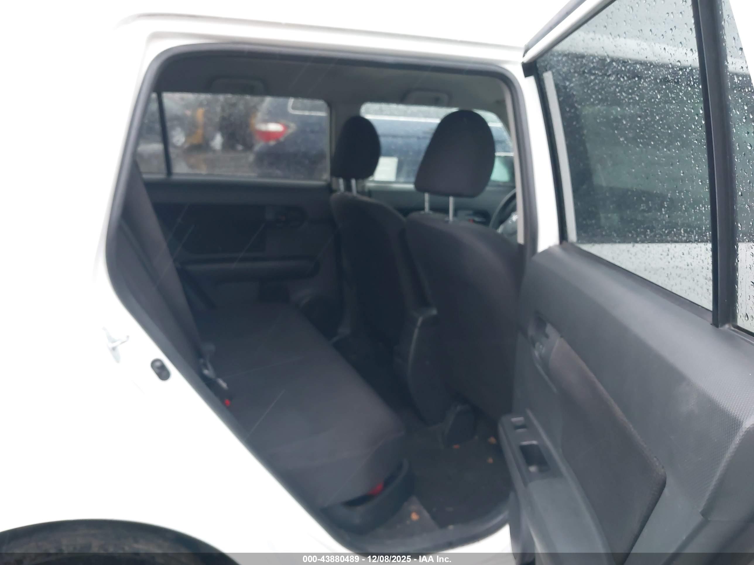 SCION XB image 8