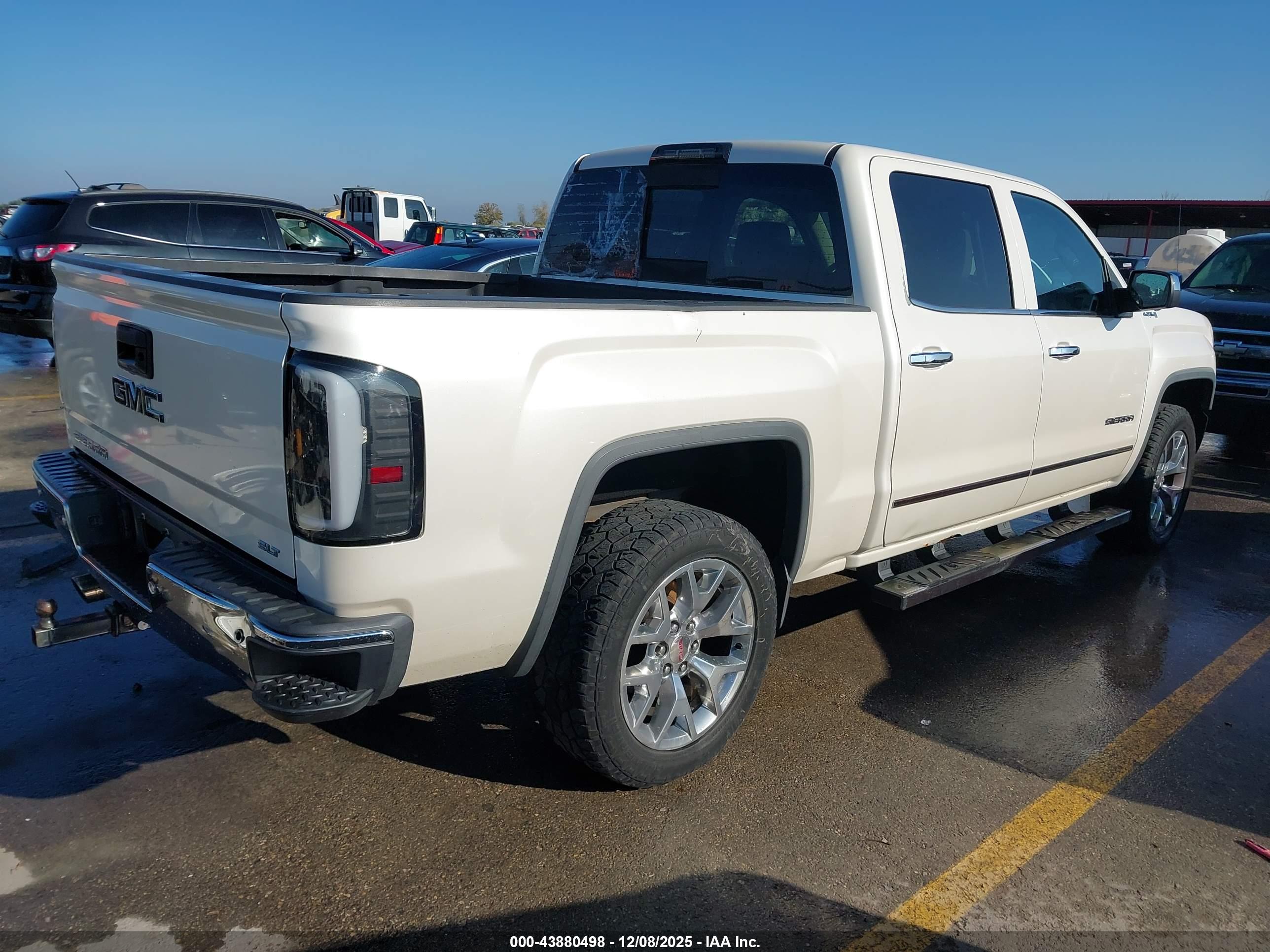GMC SIERRA image 4