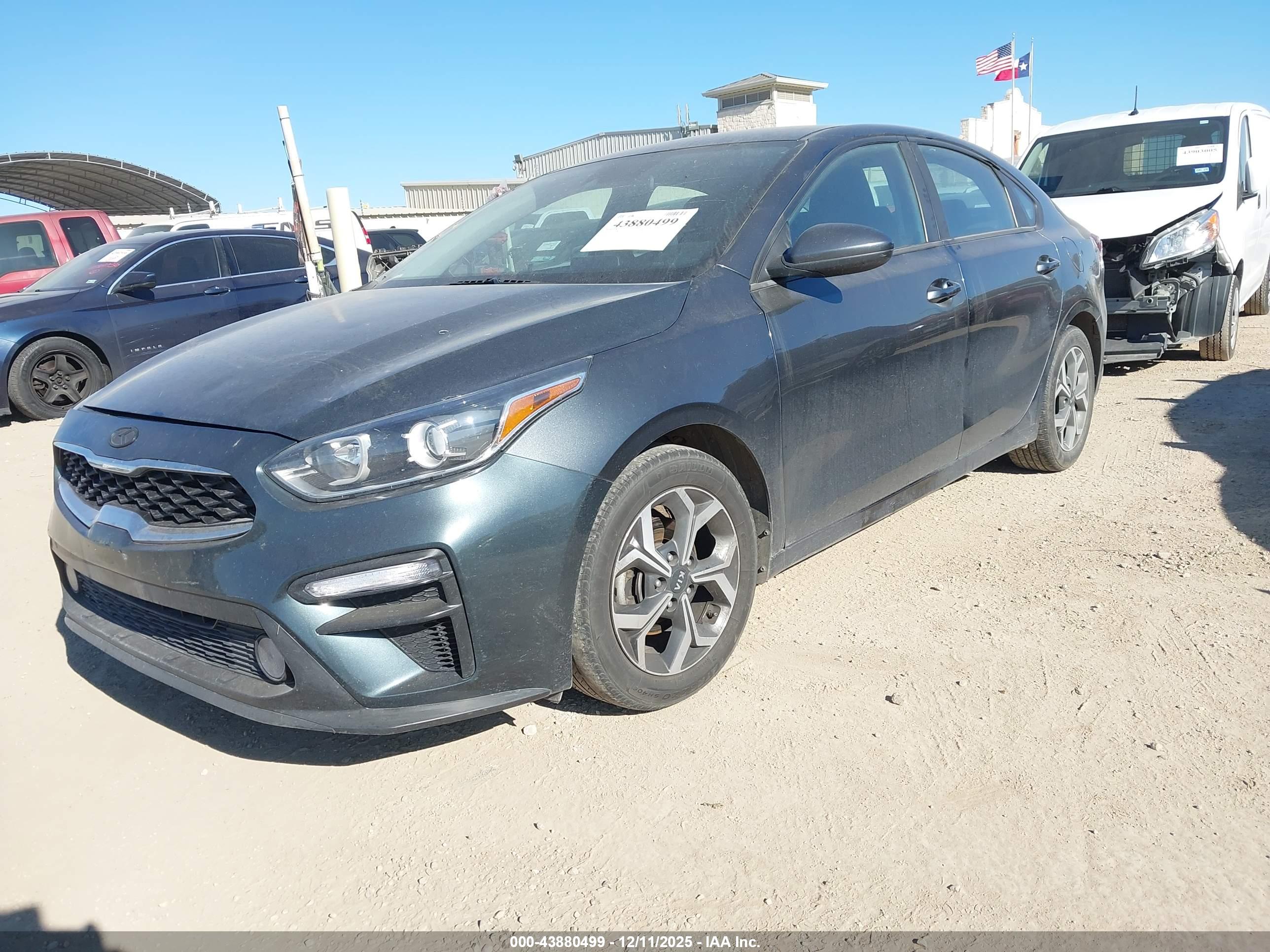 KIA FORTE image 2