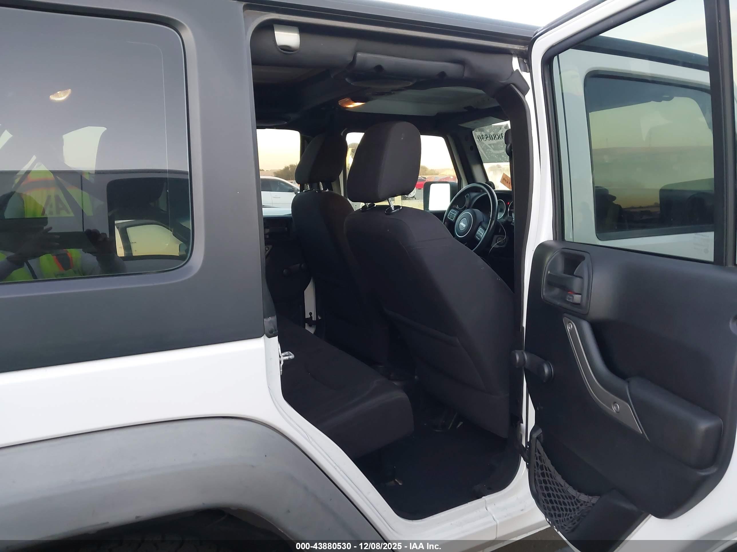JEEP WRANGLER image 8