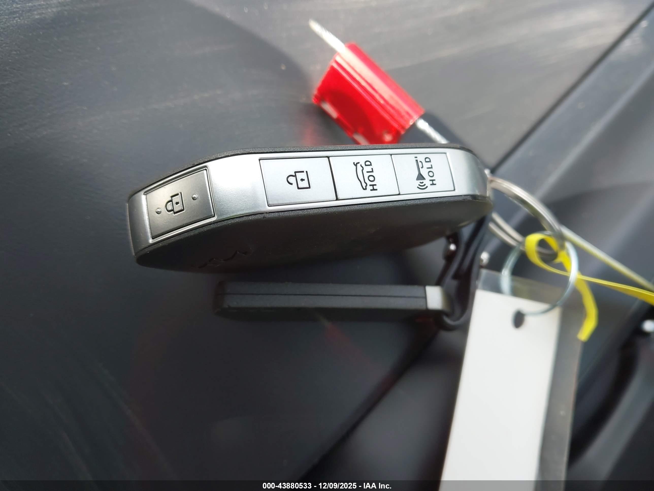 KIA K4 image 11