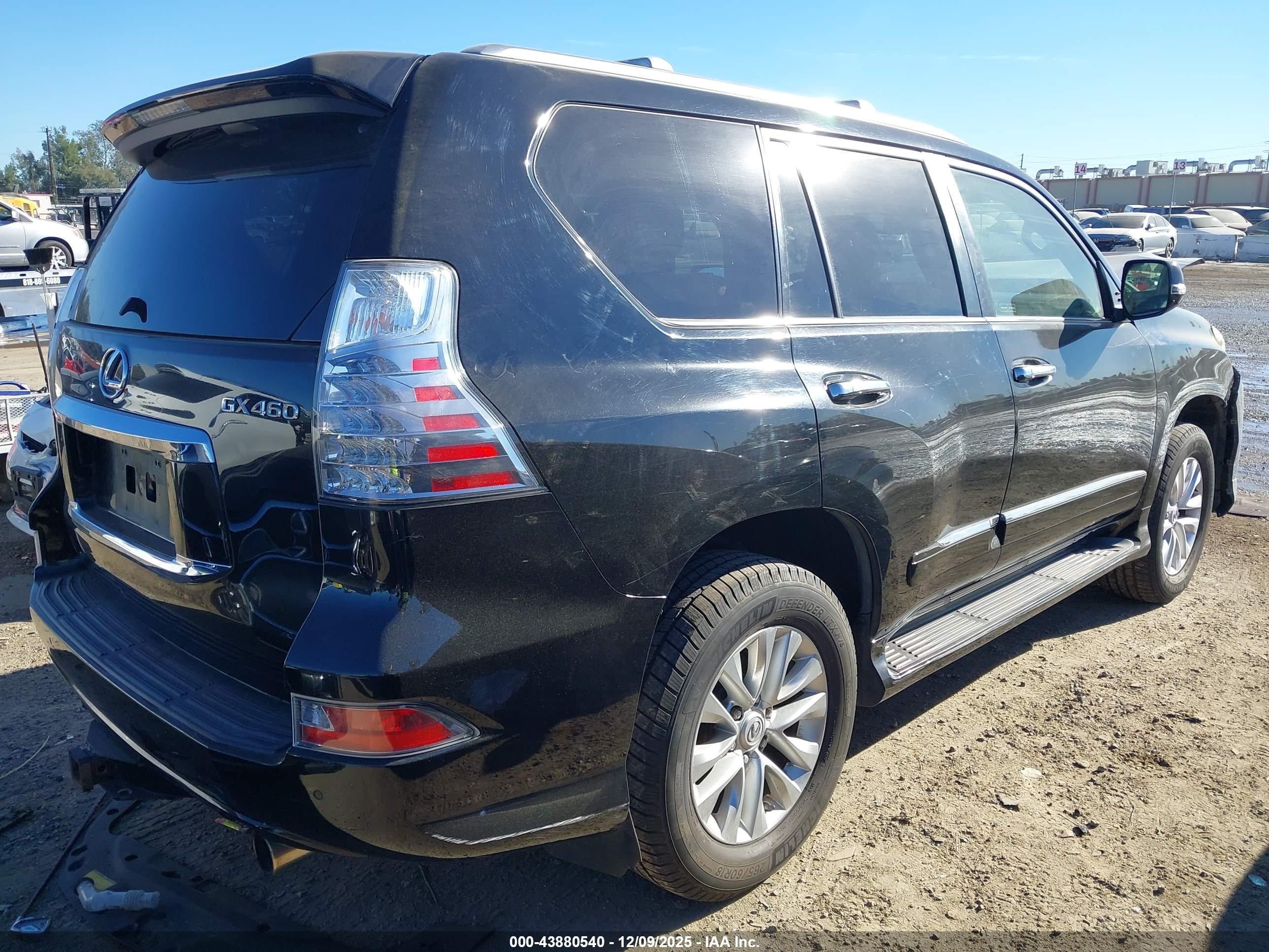 LEXUS GX image 4