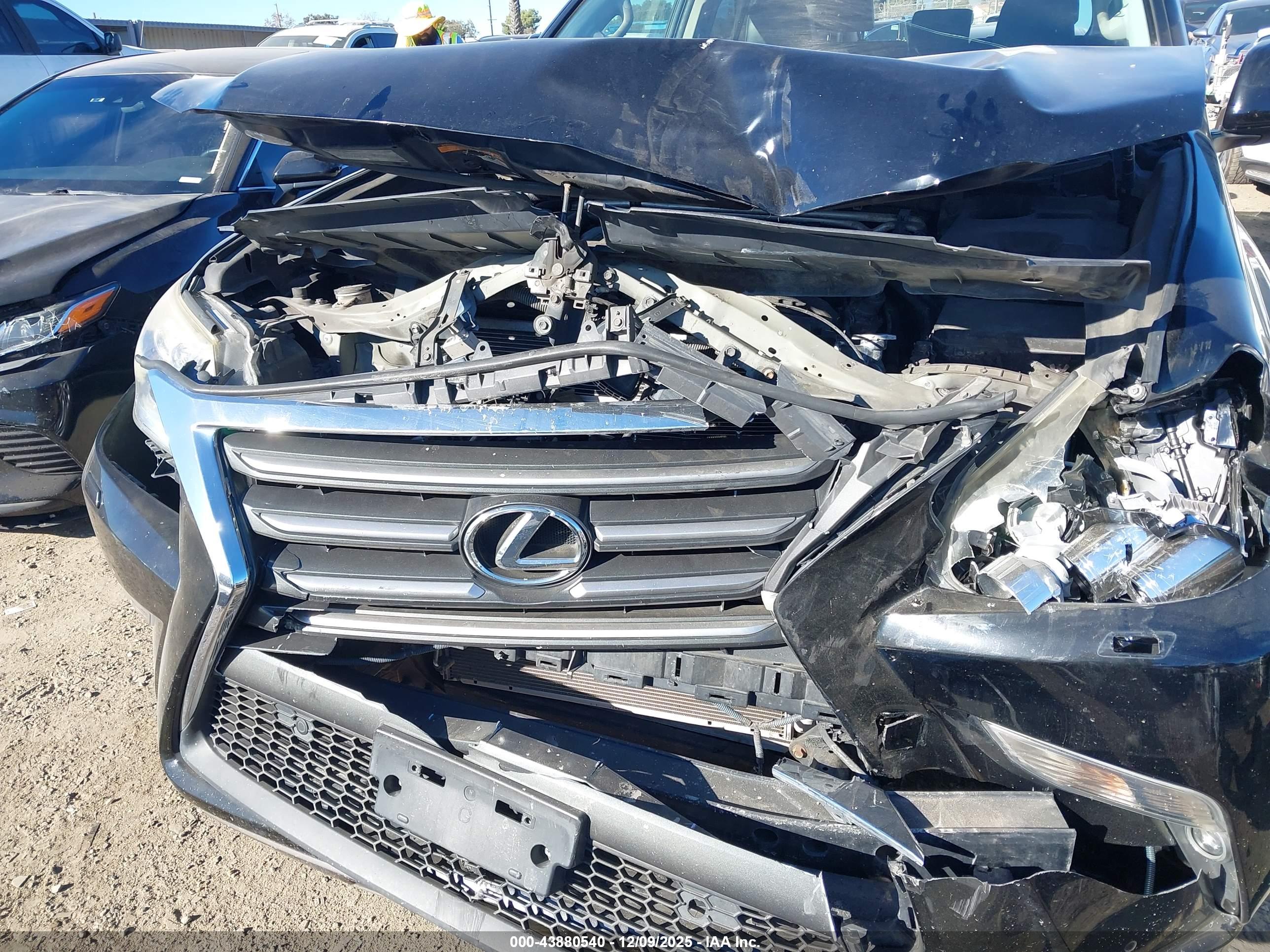 LEXUS GX image 6