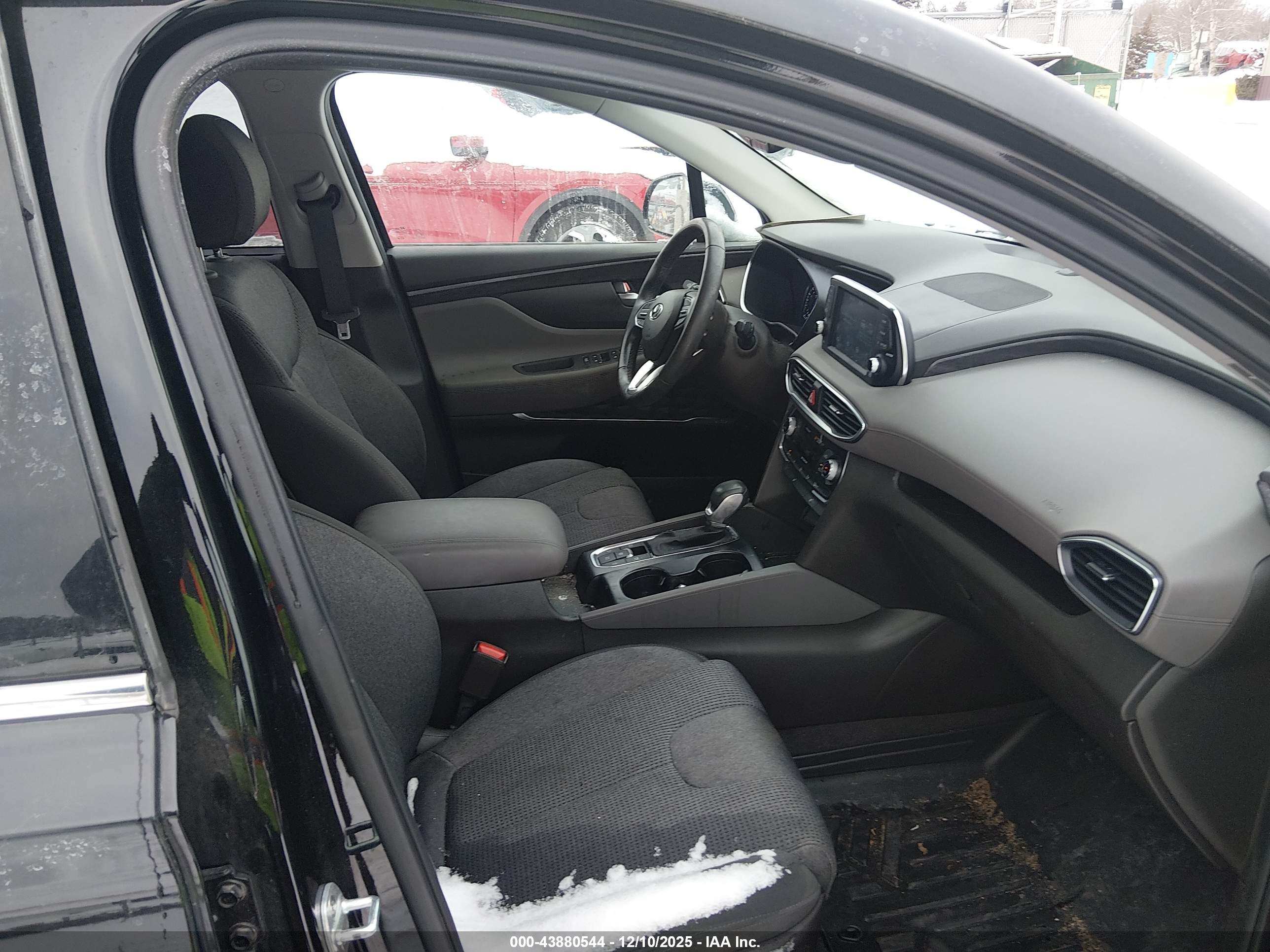 HYUNDAI SANTA image 5