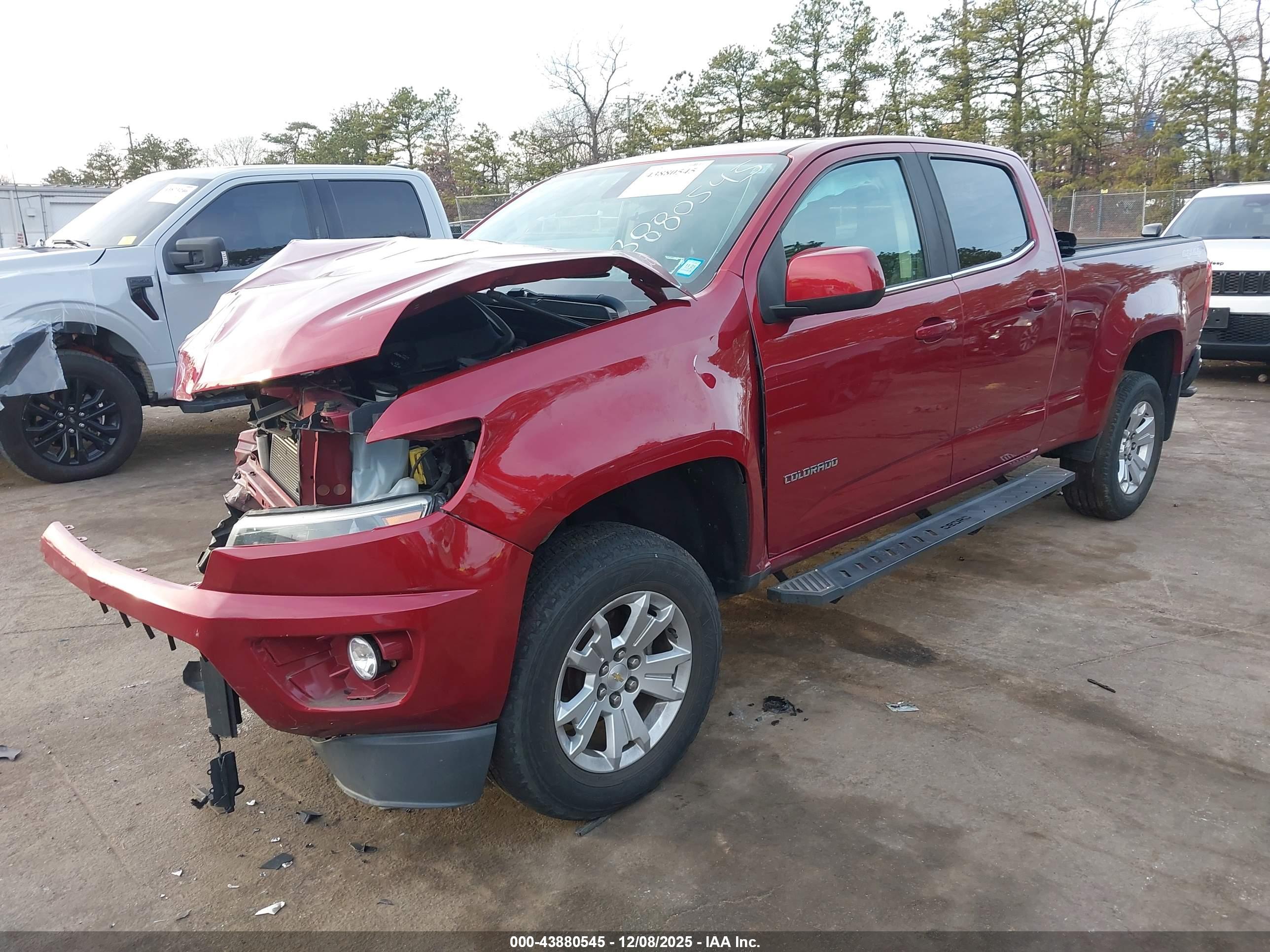 CHEVROLET COLORADO image 2