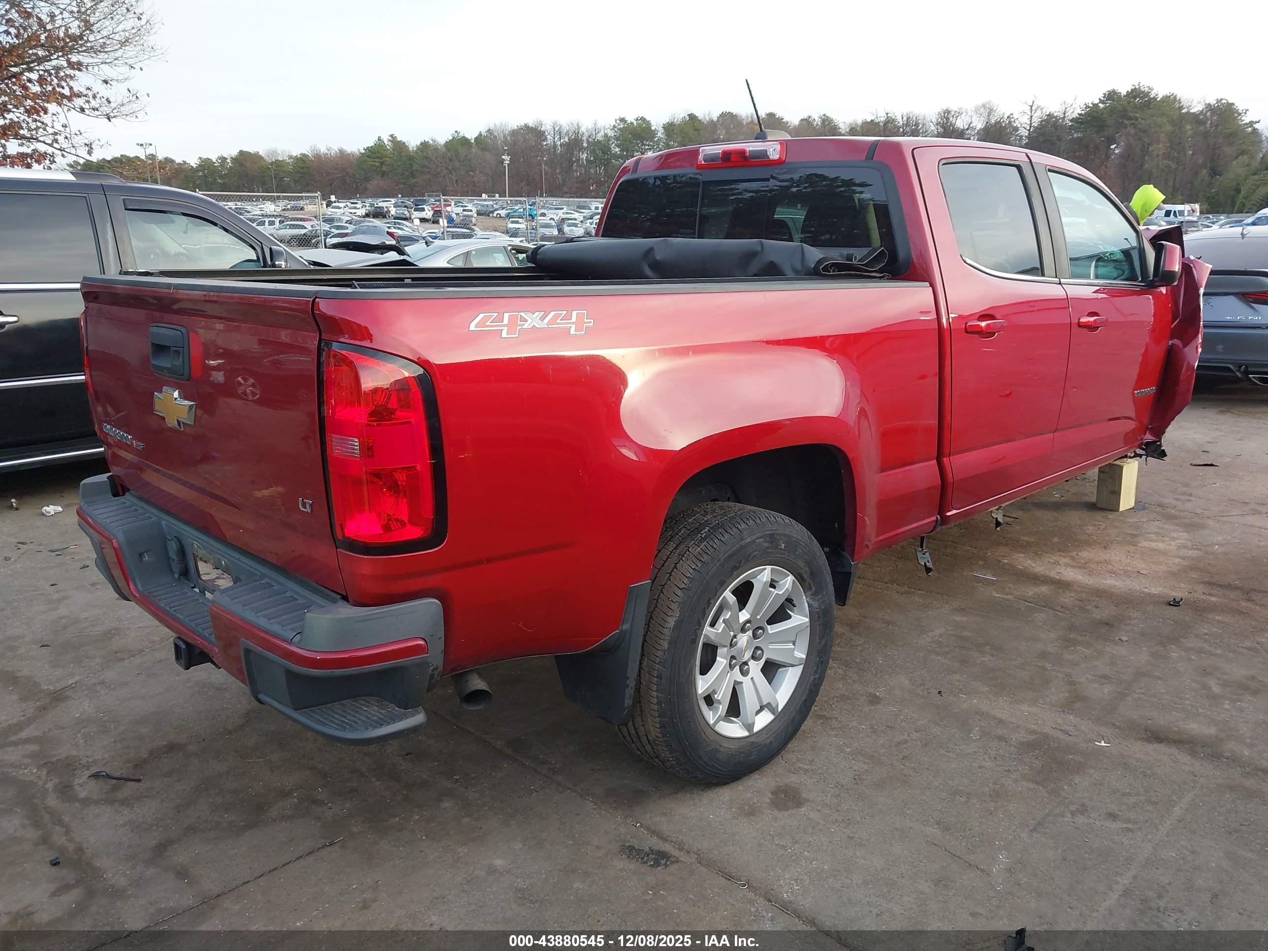 CHEVROLET COLORADO image 4