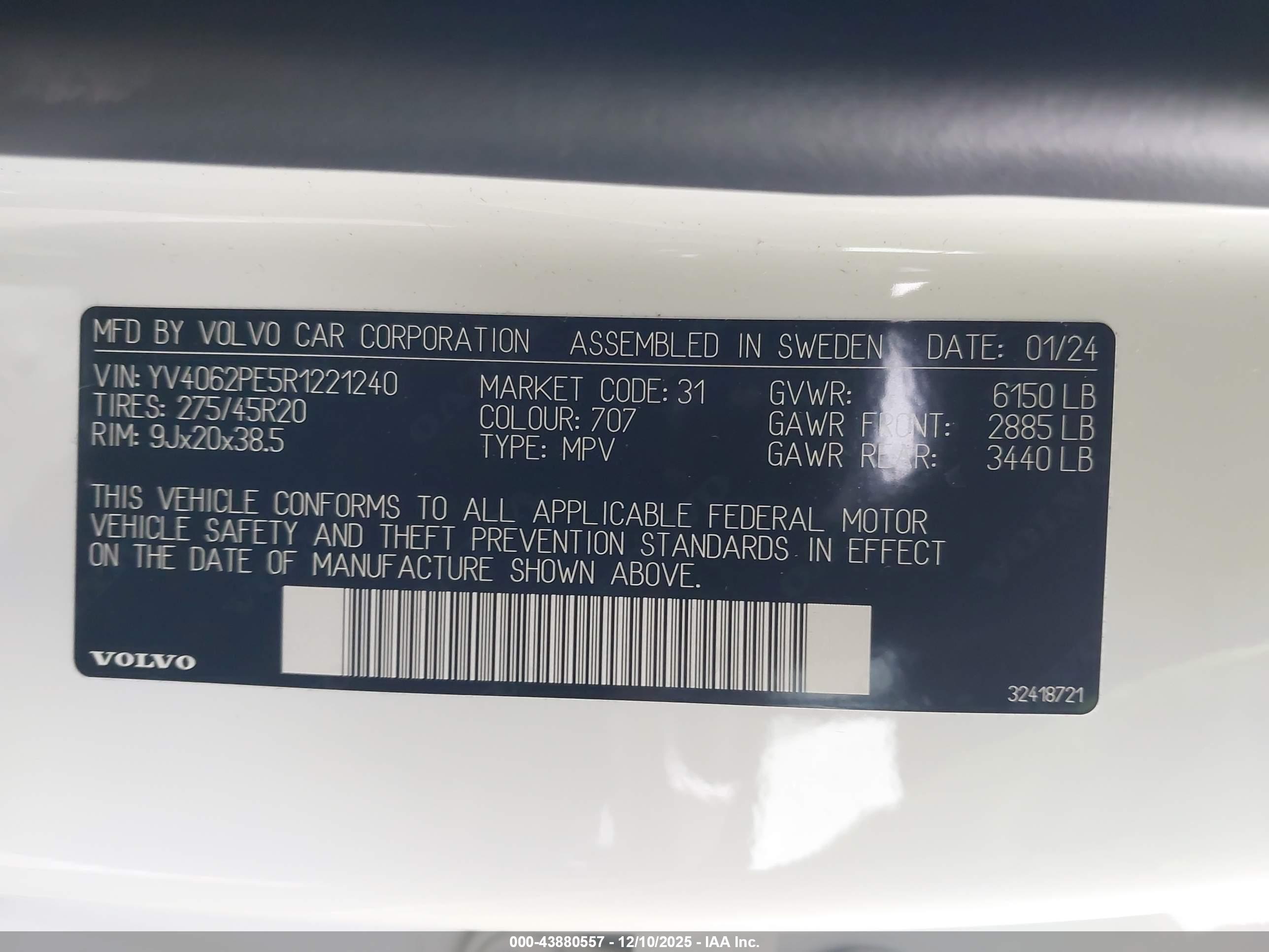 VOLVO XC90 image 9