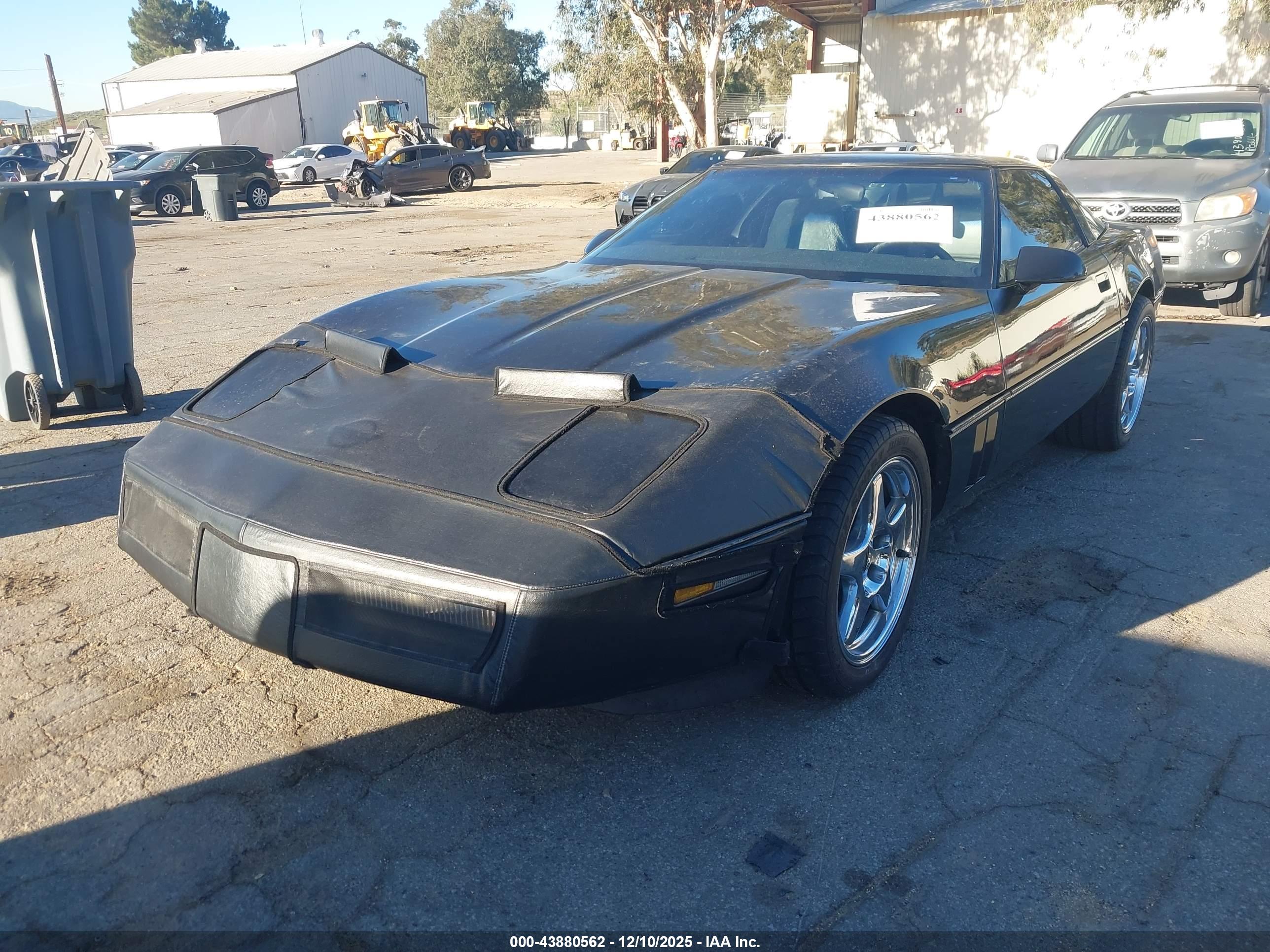 CHEVROLET CORVETTE image 2
