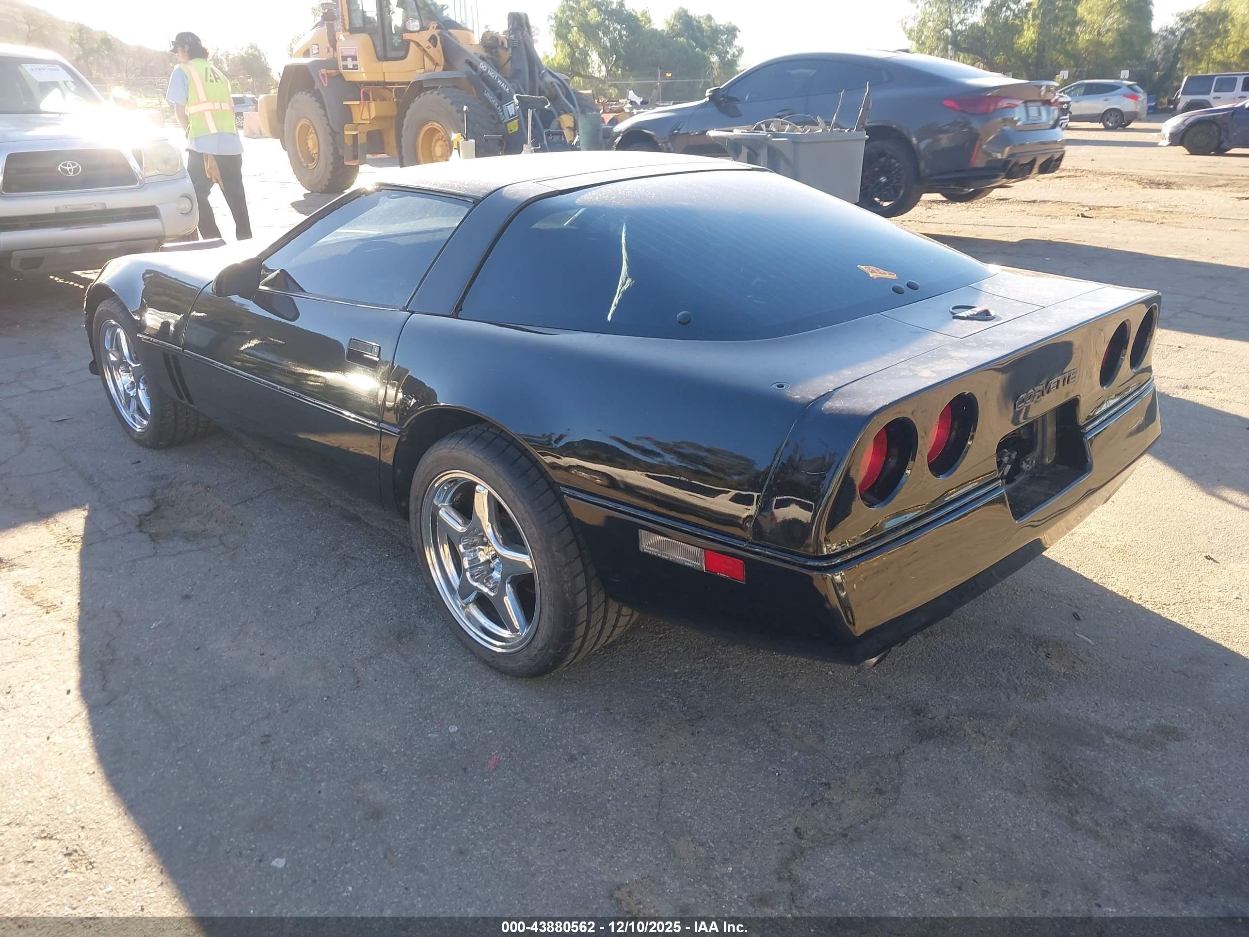 CHEVROLET CORVETTE image 3