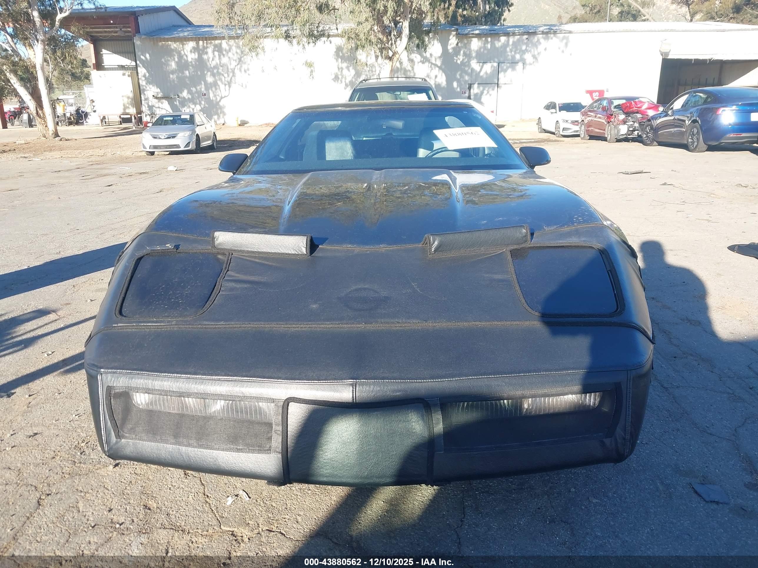 CHEVROLET CORVETTE image 6